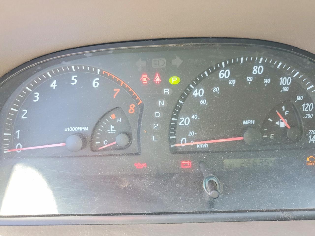 2004 Toyota Camry Le Tan vin: 4T1BE32KX4U292356