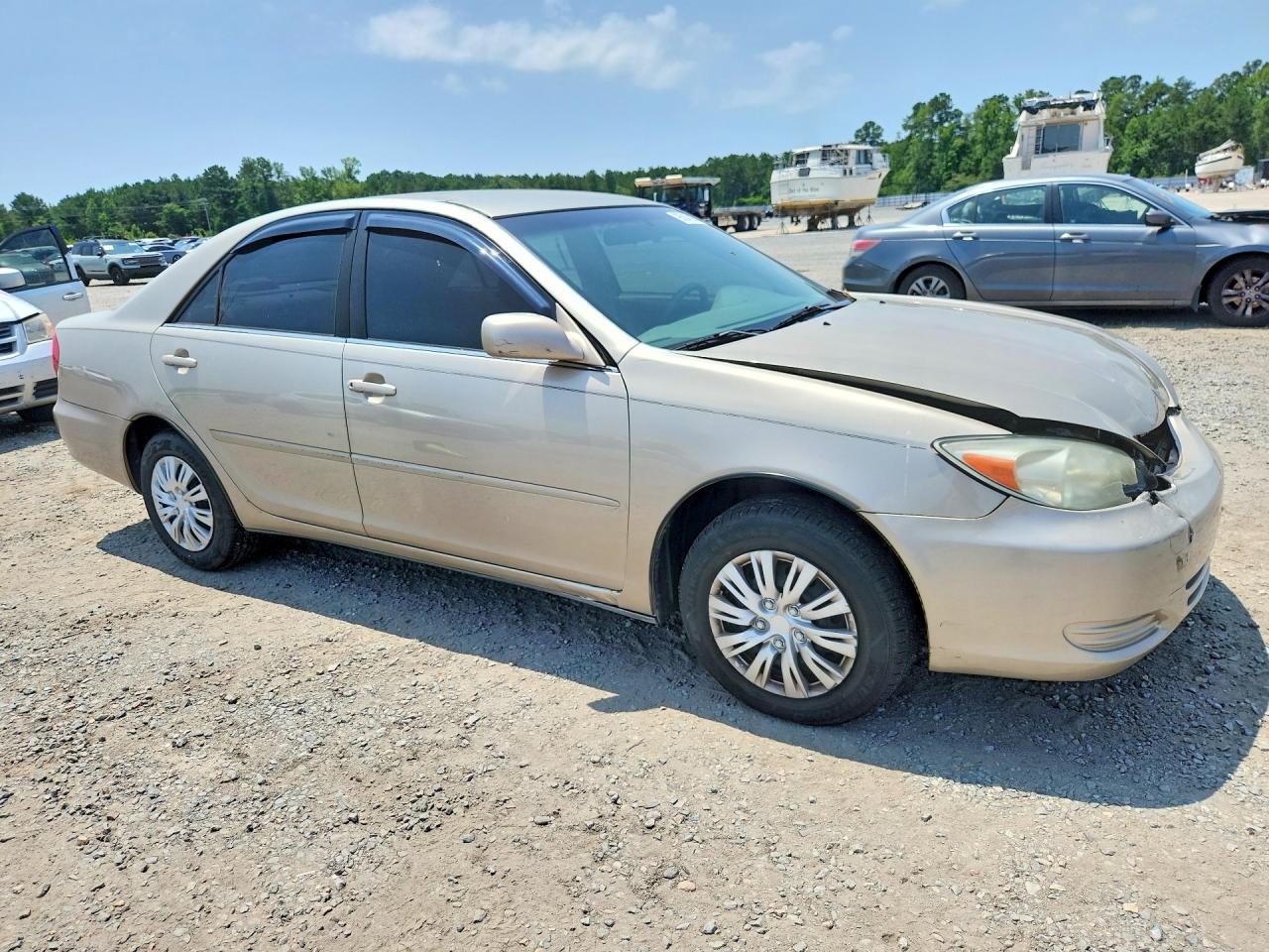 2004 Toyota Camry Le Tan vin: 4T1BE32KX4U292891