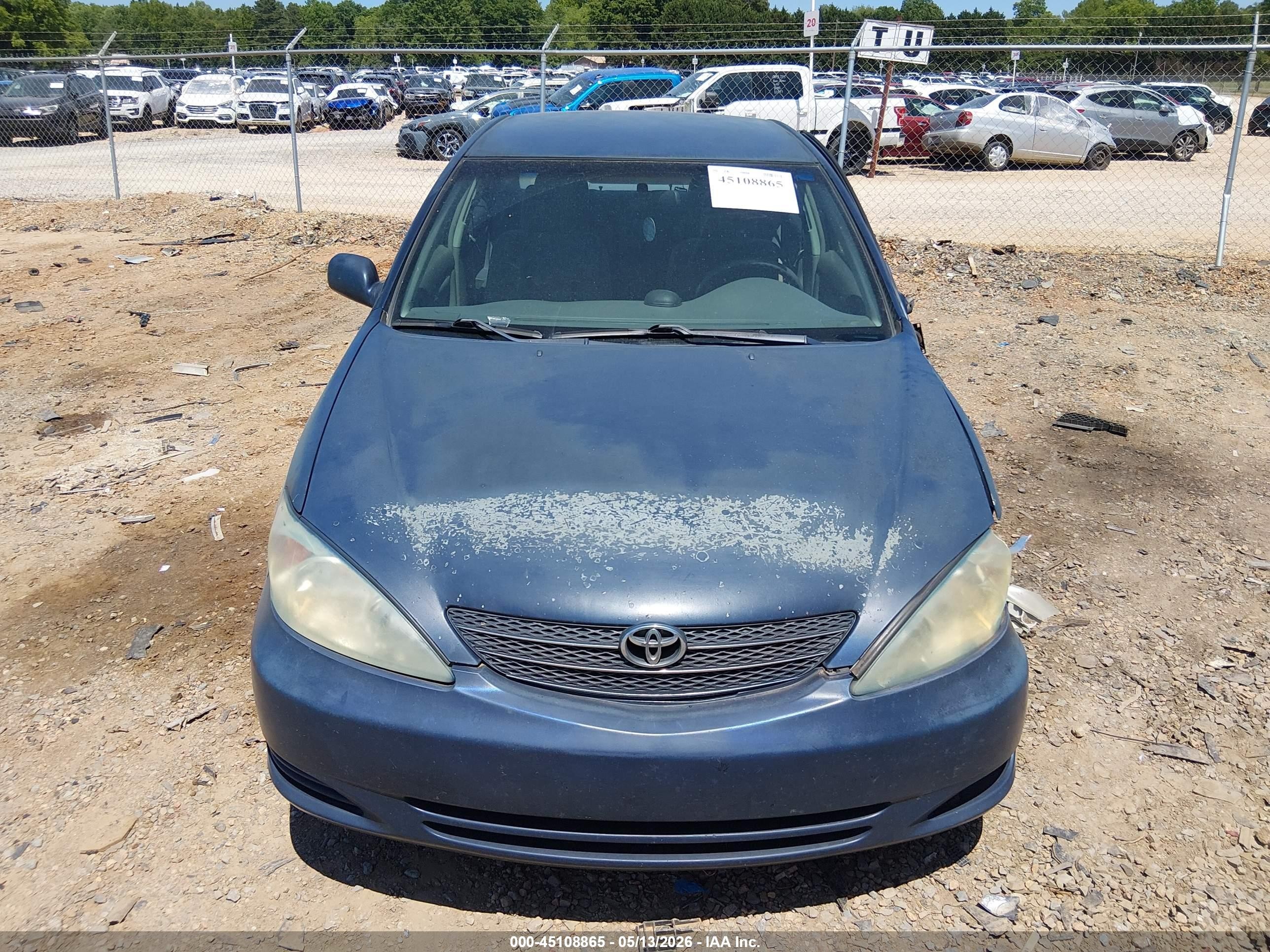 2004 Toyota Camry Le Blue vin: 4T1BE32KX4U299999