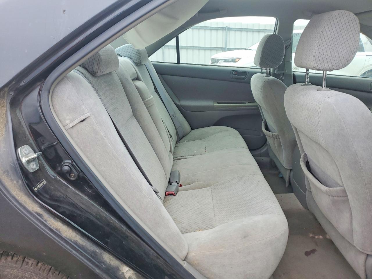 2004 Toyota Camry Le Black vin: 4T1BE32KX4U310726