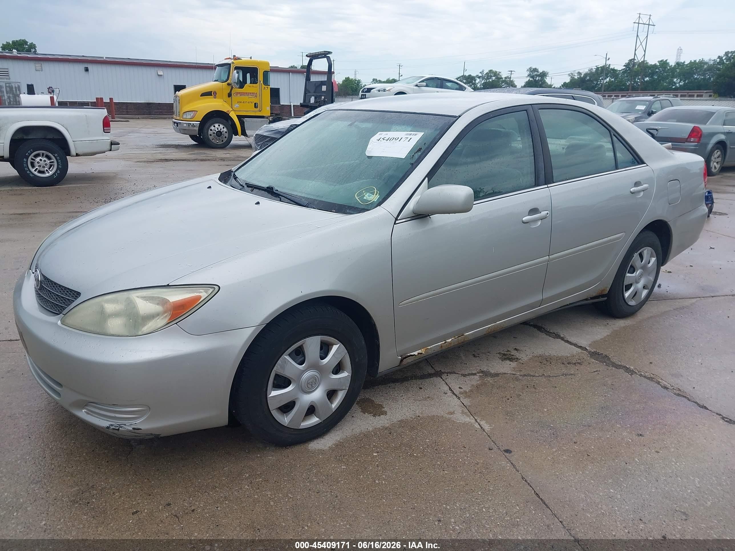 2004 Toyota Camry Le Серебряный vin: 4T1BE32KX4U313027