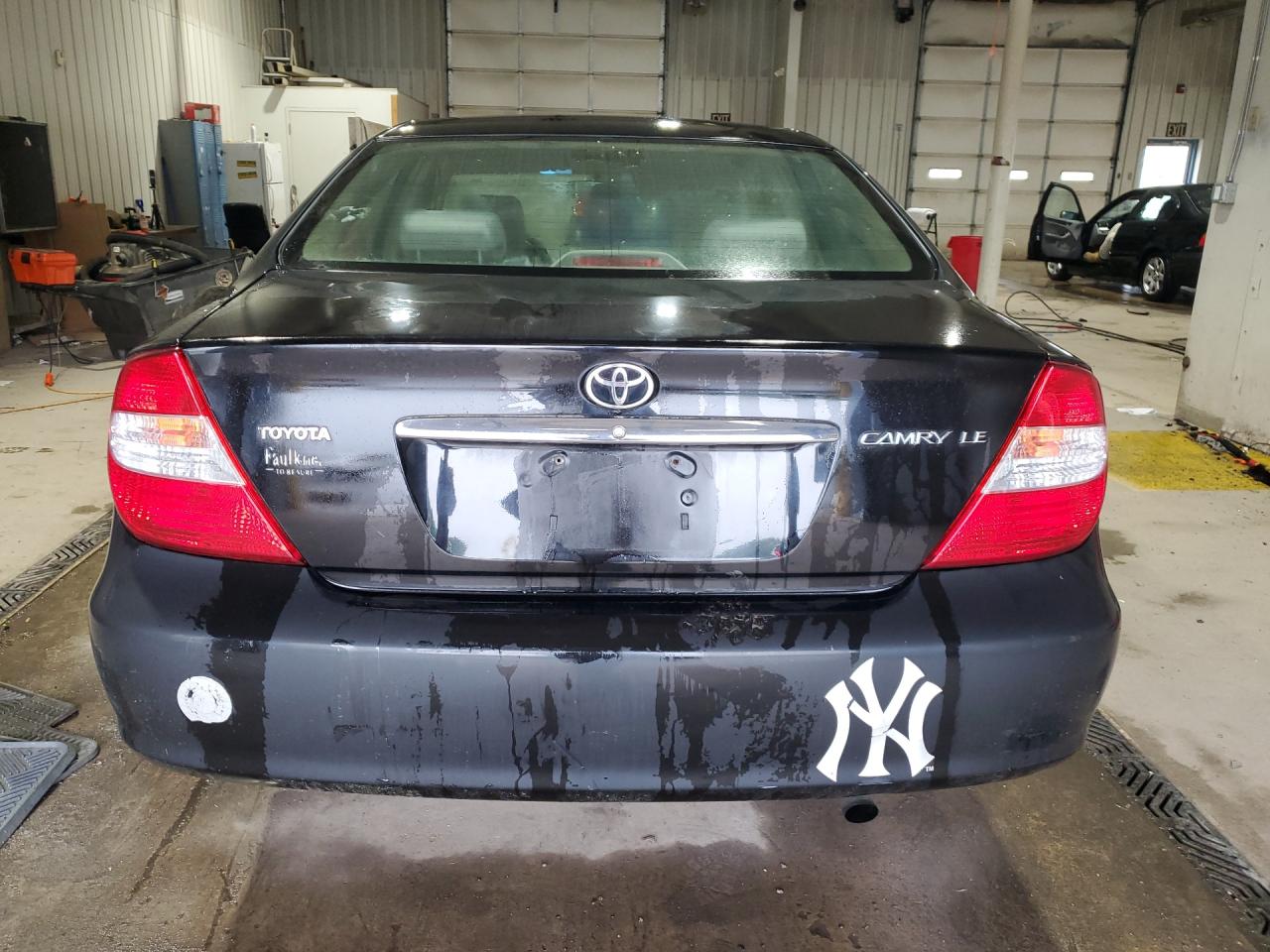 2004 Toyota Camry Le Black vin: 4T1BE32KX4U331821 Damage: Rear Bumper, Oxidized, > 12 Inches