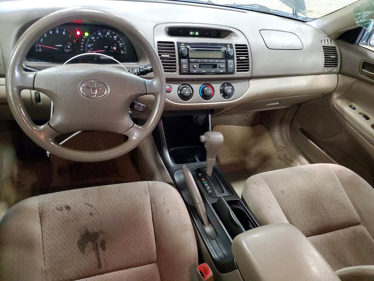 2004 Toyota Camry Le Green vin: 4T1BE32KX4U358582