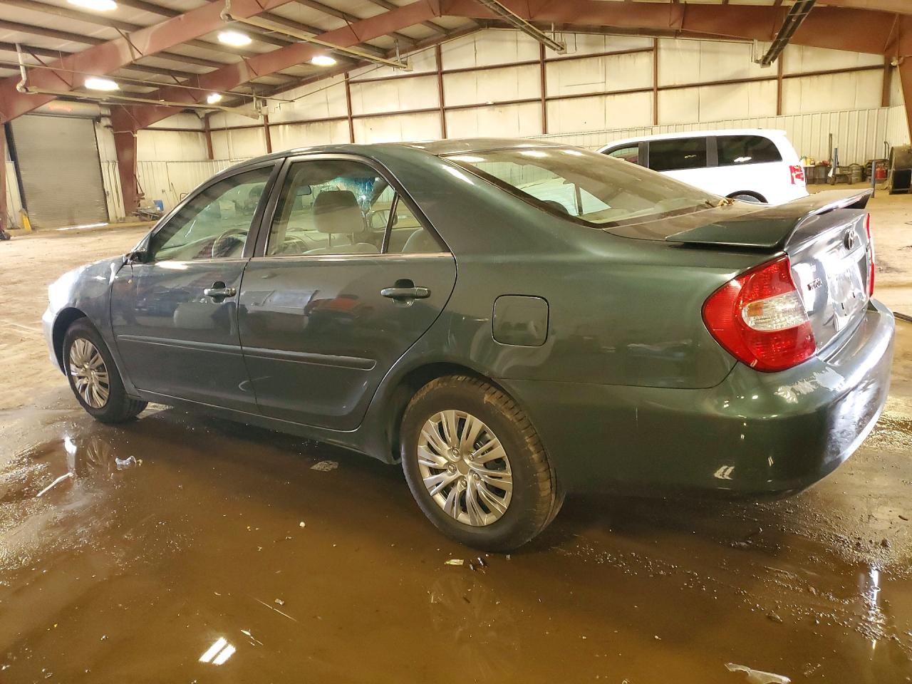 2004 Toyota Camry Le Green vin: 4T1BE32KX4U358582