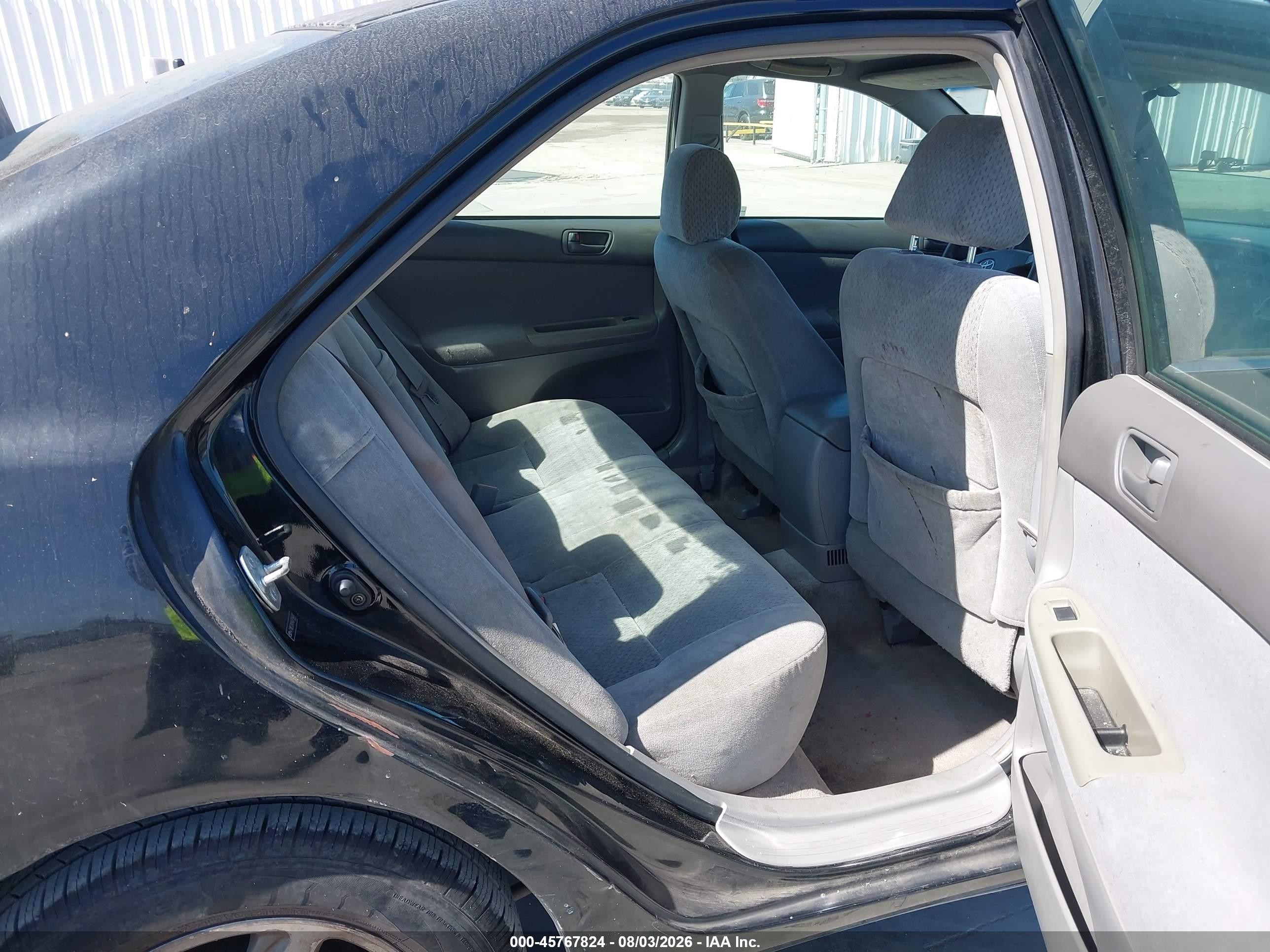 2004 Toyota Camry Le Black vin: 4T1BE32KX4U374491