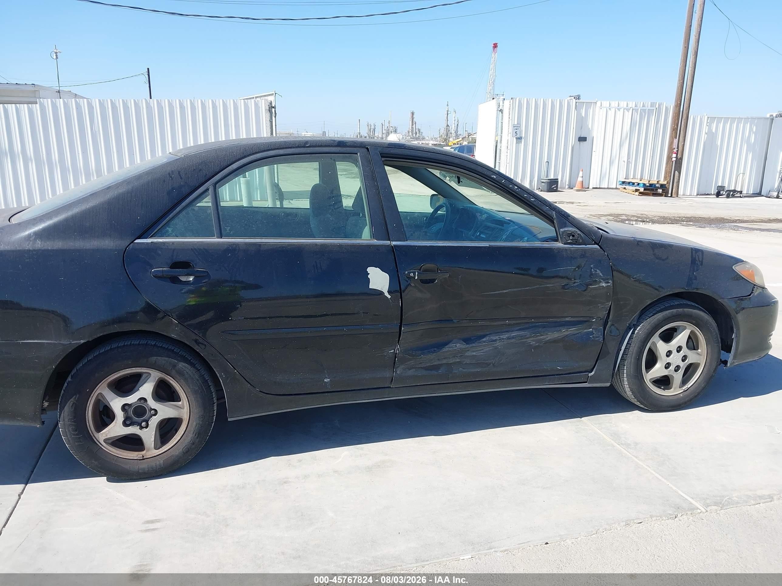 2004 Toyota Camry Le Black vin: 4T1BE32KX4U374491