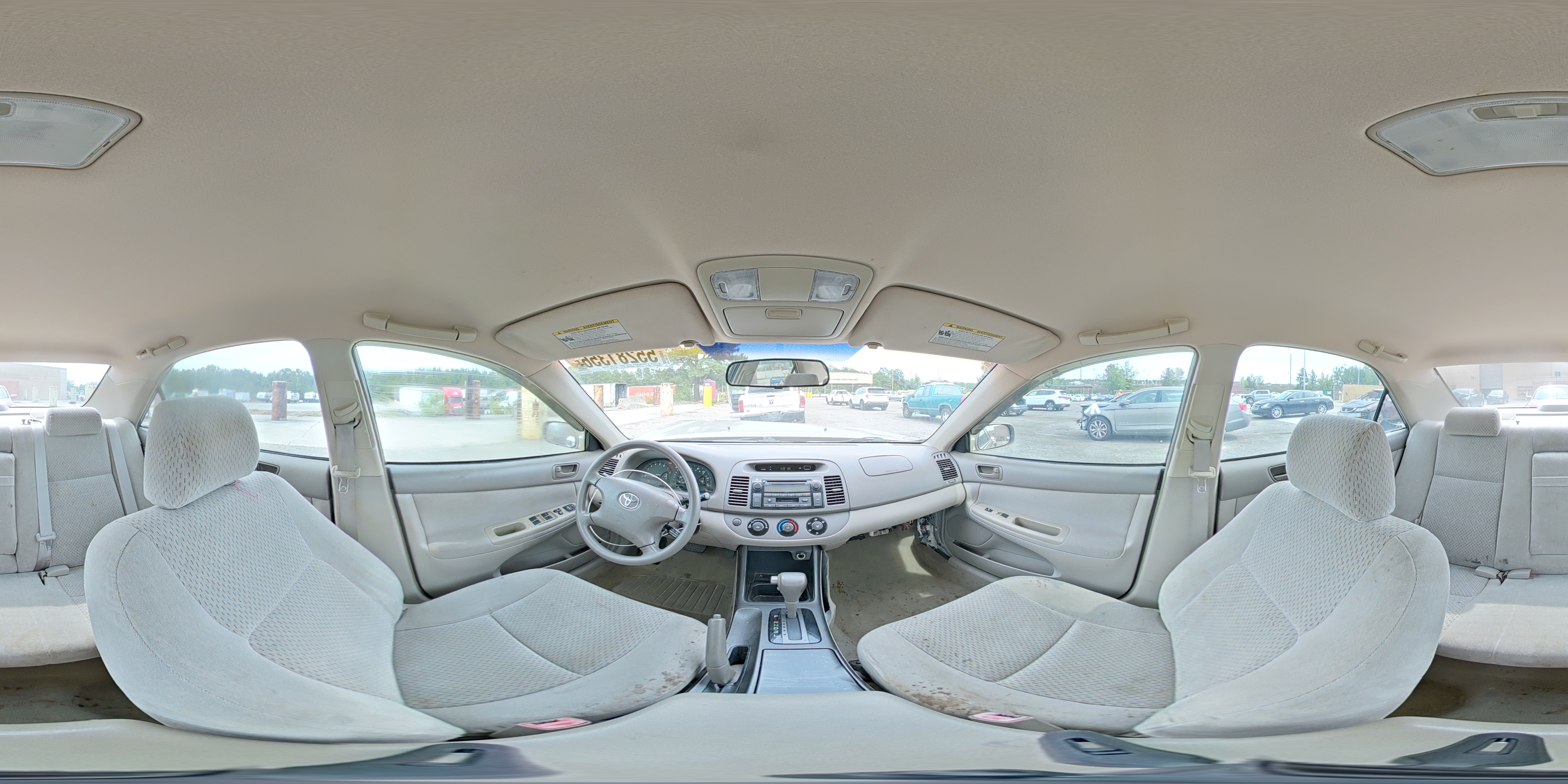 2004 Toyota Camry Le Gold vin: 4T1BE32KX4U804259