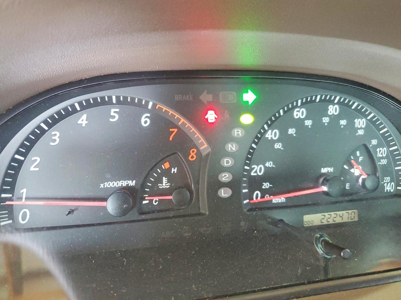 2004 Toyota Camry Le Золотой vin: 4T1BE32KX4U836371