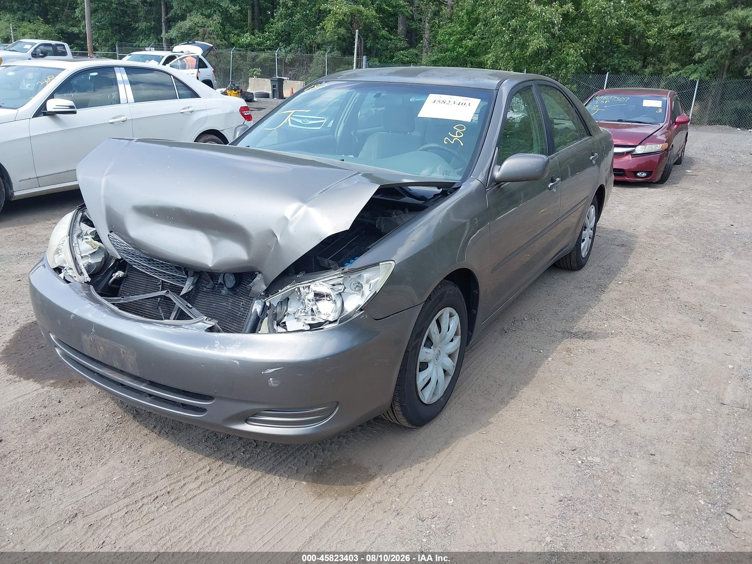 2004 Toyota Camry Le Золотой vin: 4T1BE32KX4U837472