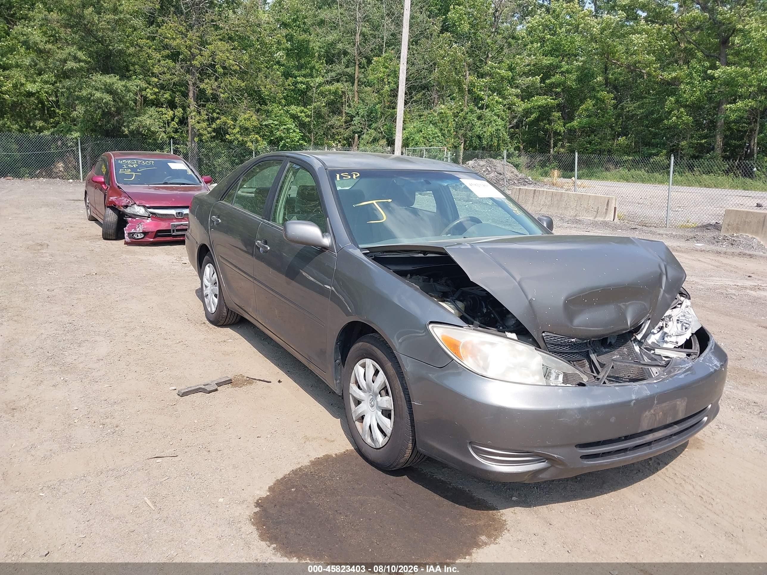 2004 Toyota Camry Le Золотой vin: 4T1BE32KX4U837472