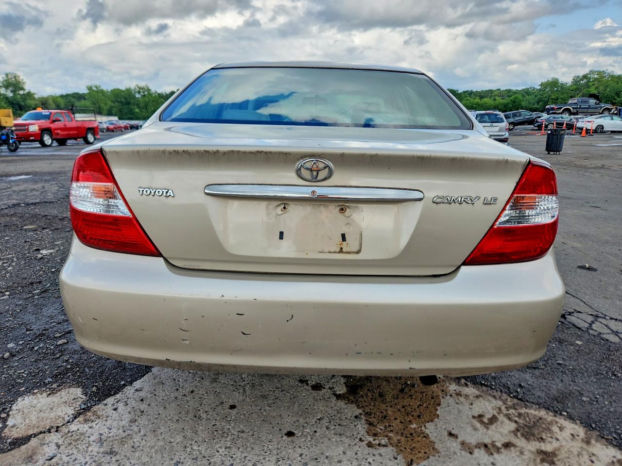 2004 Toyota Camry Le Beige vin: 4T1BE32KX4U867720