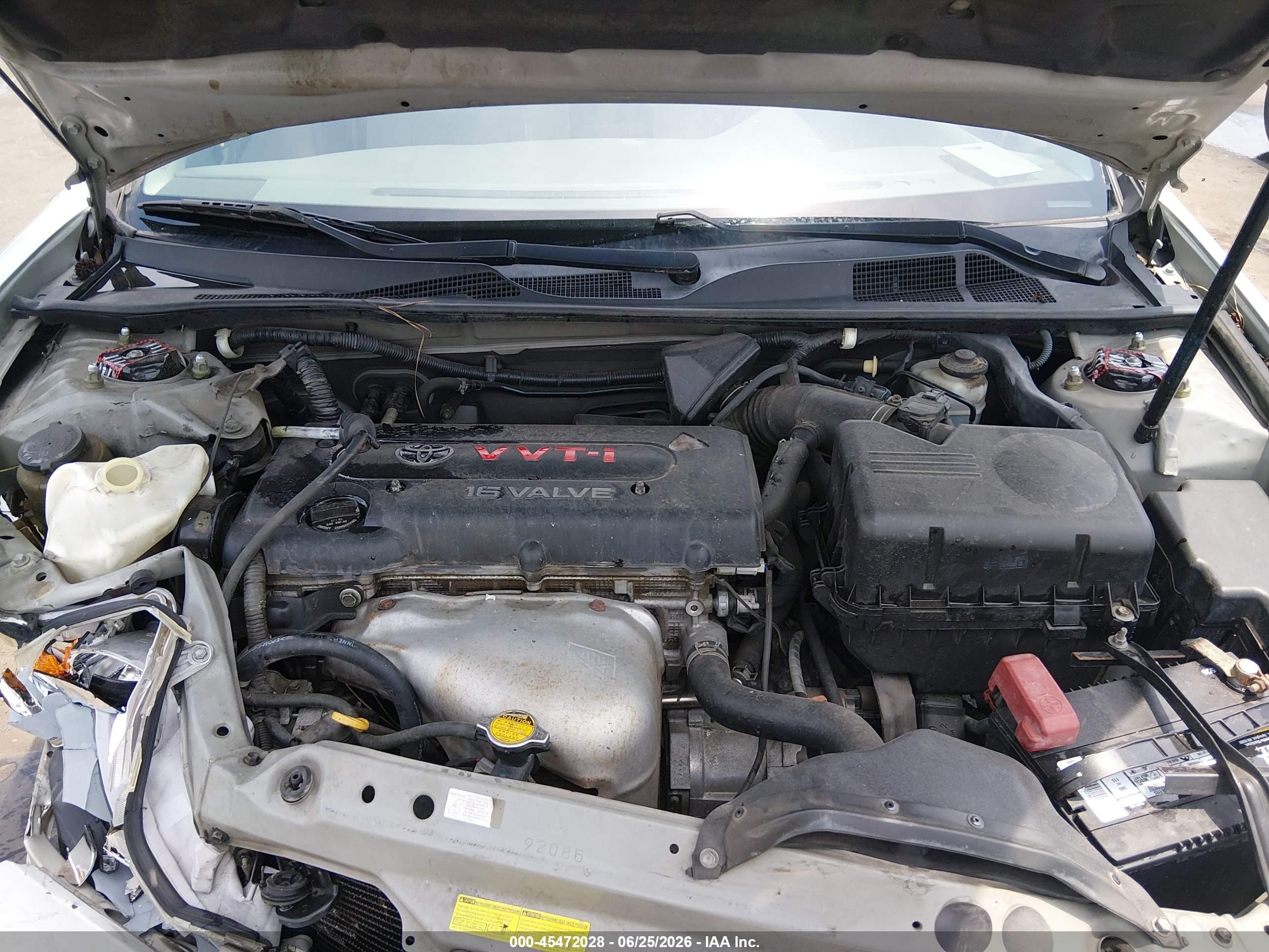 2004 Toyota Camry Le Silver vin: 4T1BE32KX4U931917