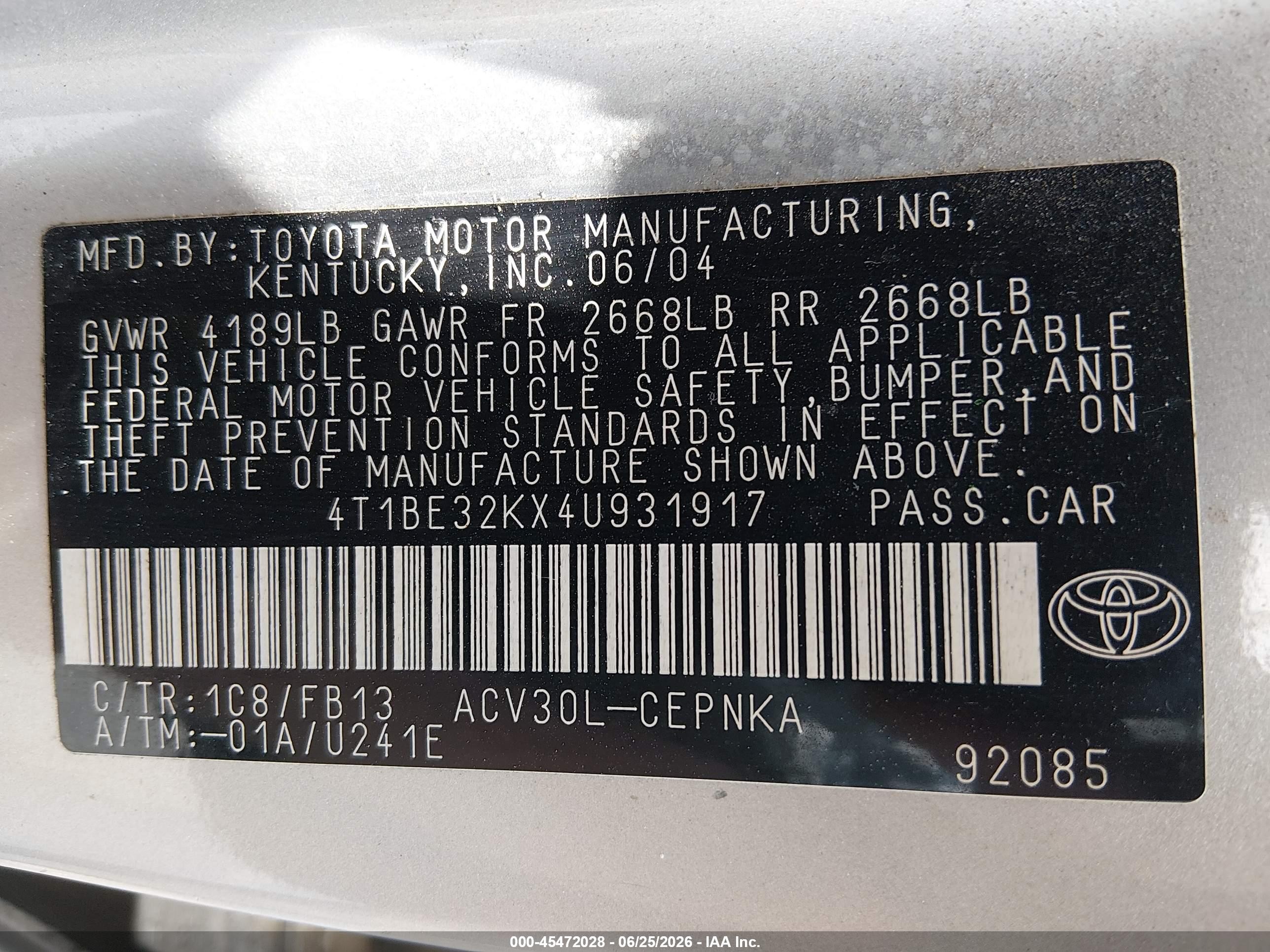 2004 Toyota Camry Le Silver vin: 4T1BE32KX4U931917