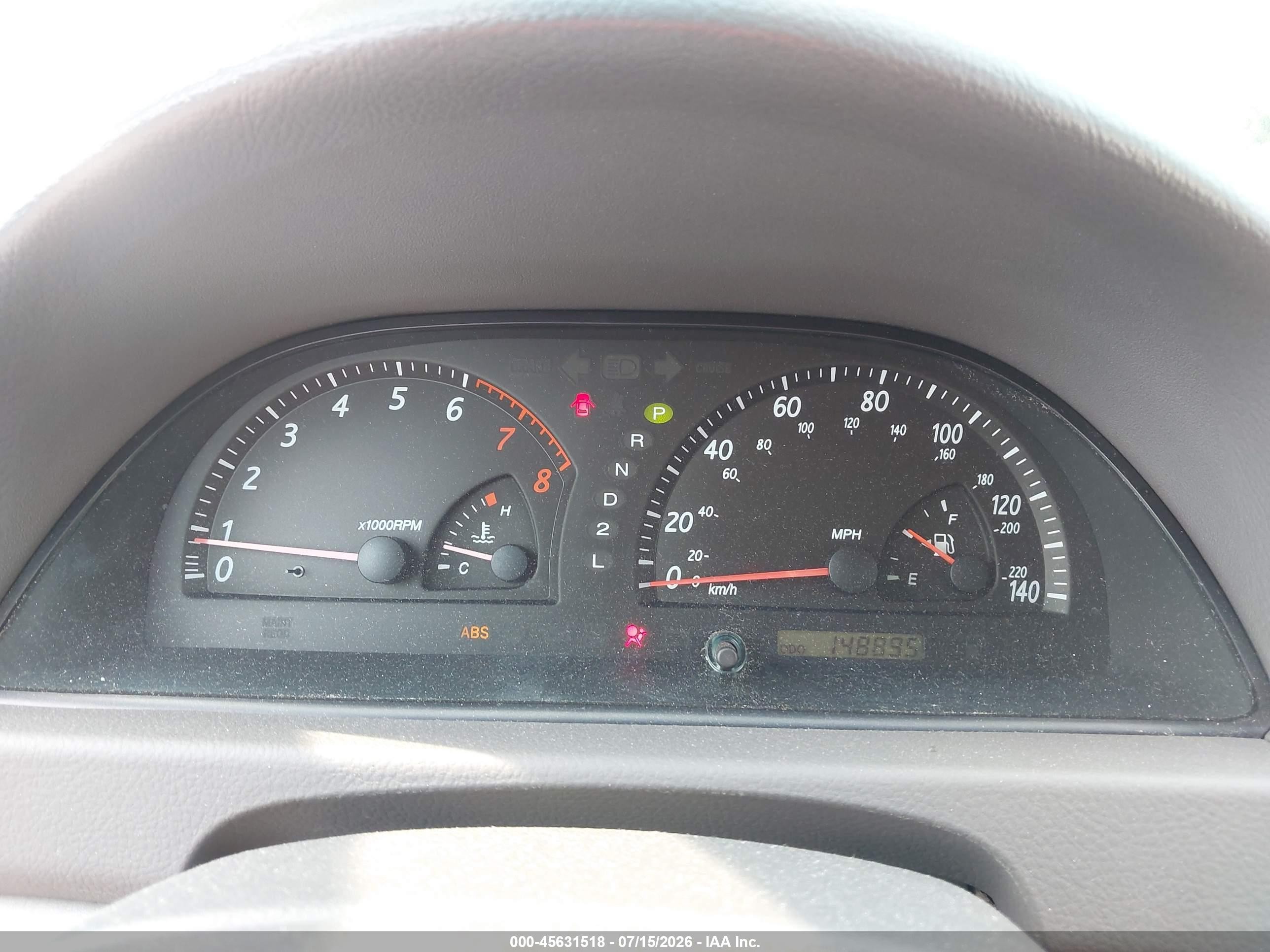 2004 Toyota Camry Le Белый vin: 4T1BE32KX4U935532