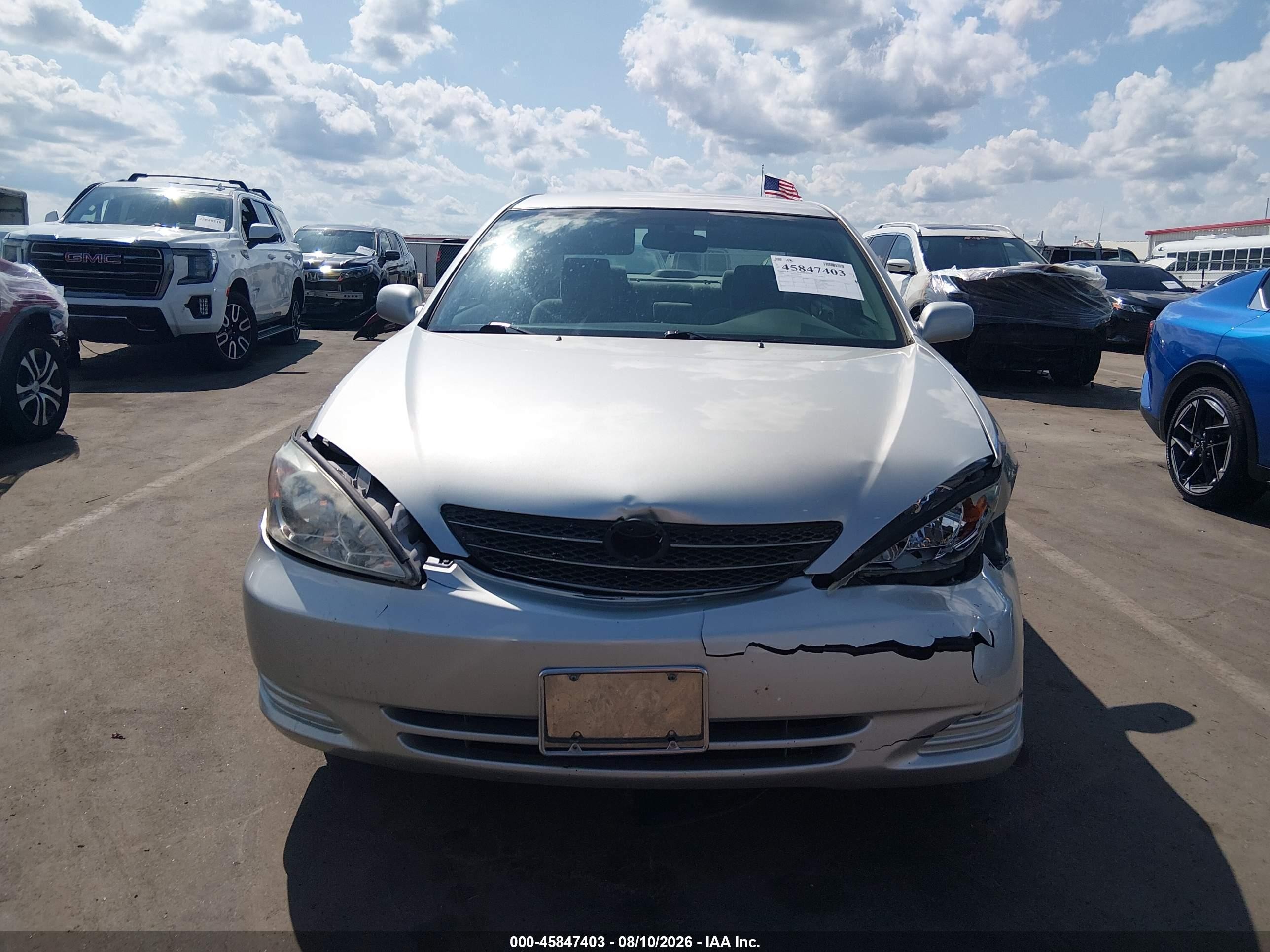2004 Toyota Camry Le Серебряный vin: 4T1BE32KX4U938186