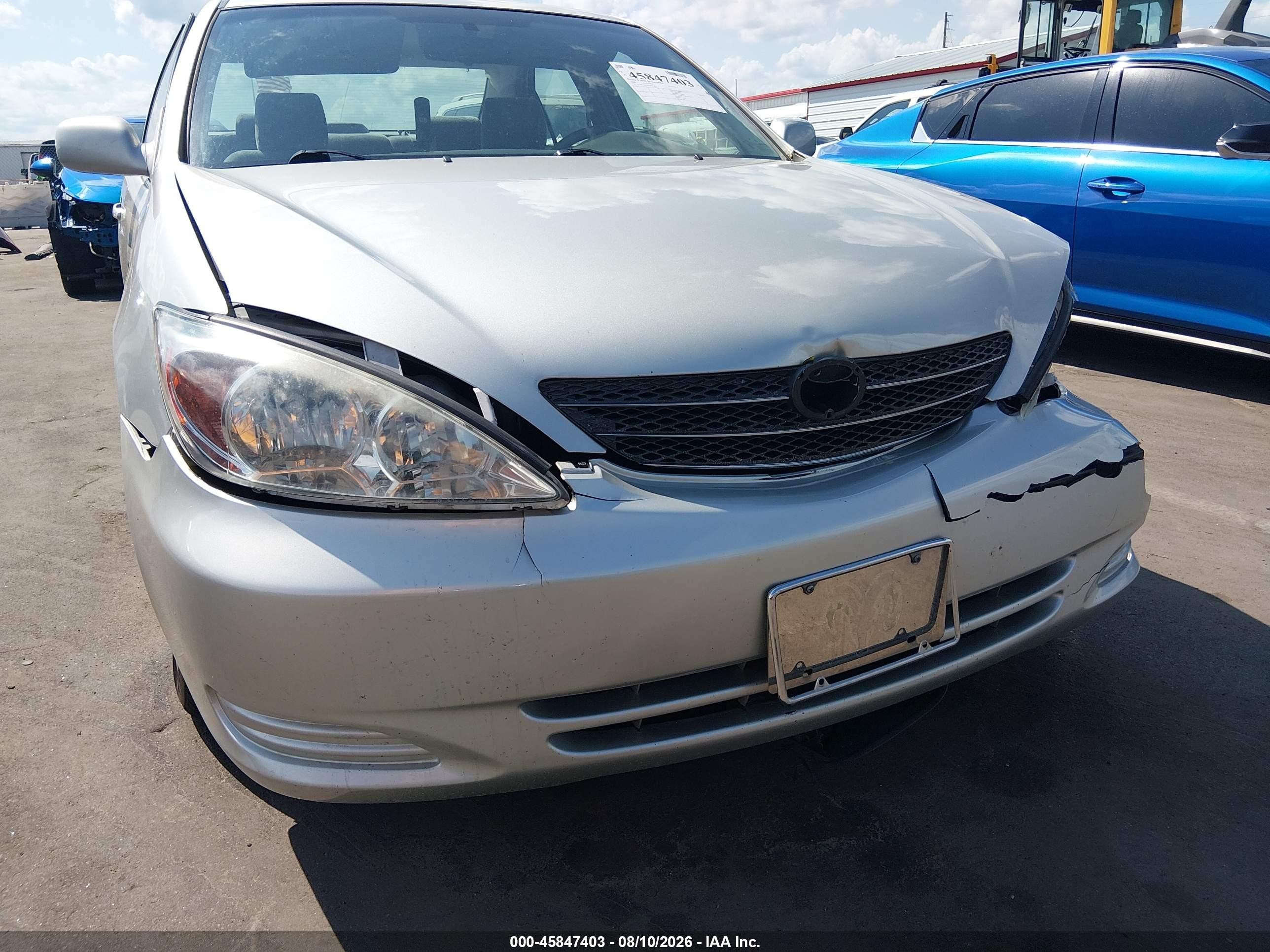 2004 Toyota Camry Le Серебряный vin: 4T1BE32KX4U938186