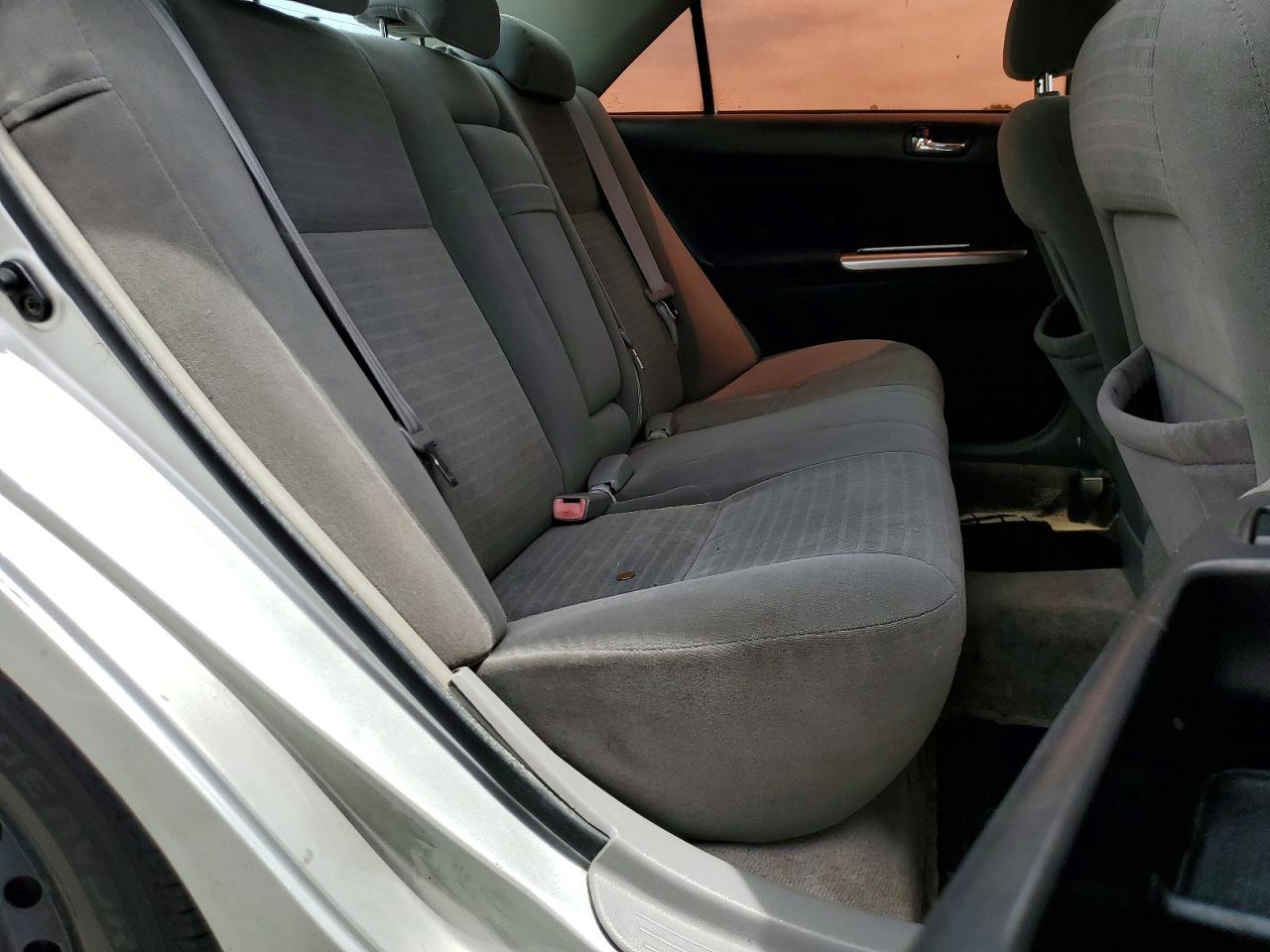 2005 Toyota Camry Le Серебряный vin: 4T1BE32KX5U012808