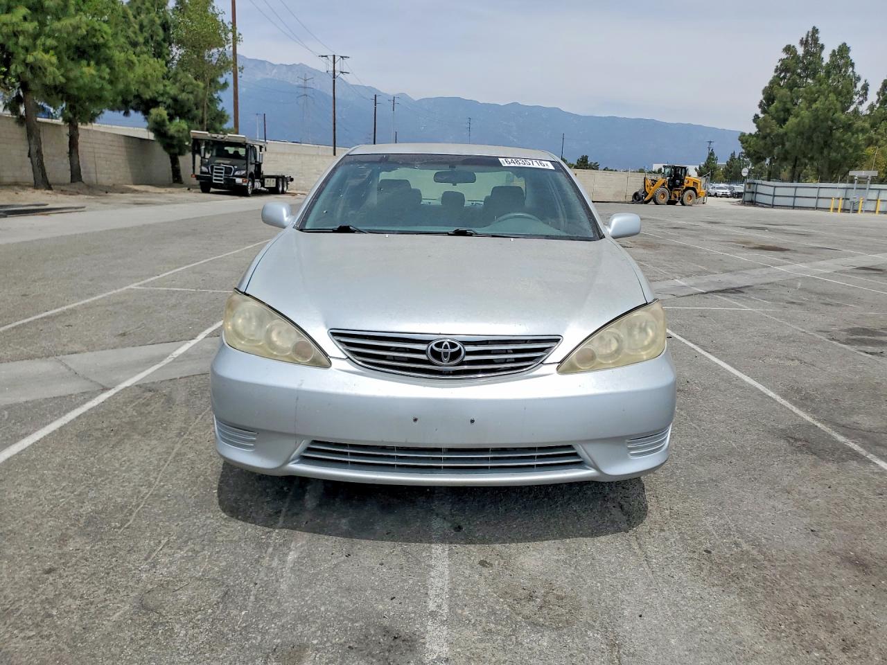 2005 Toyota Camry Le Серебряный vin: 4T1BE32KX5U012808