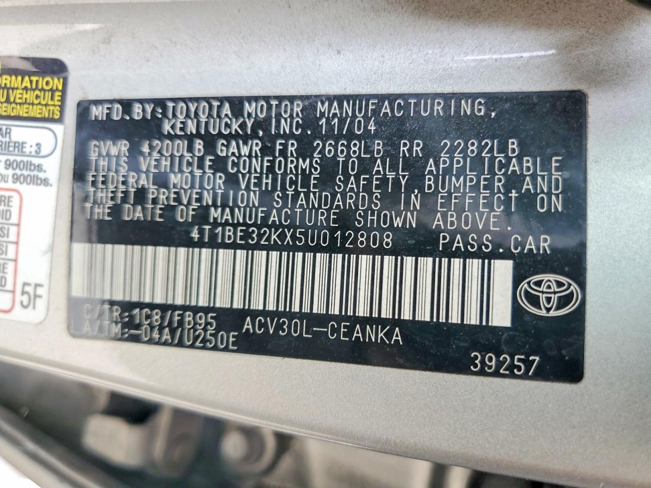 2005 Toyota Camry Le Серебряный vin: 4T1BE32KX5U012808