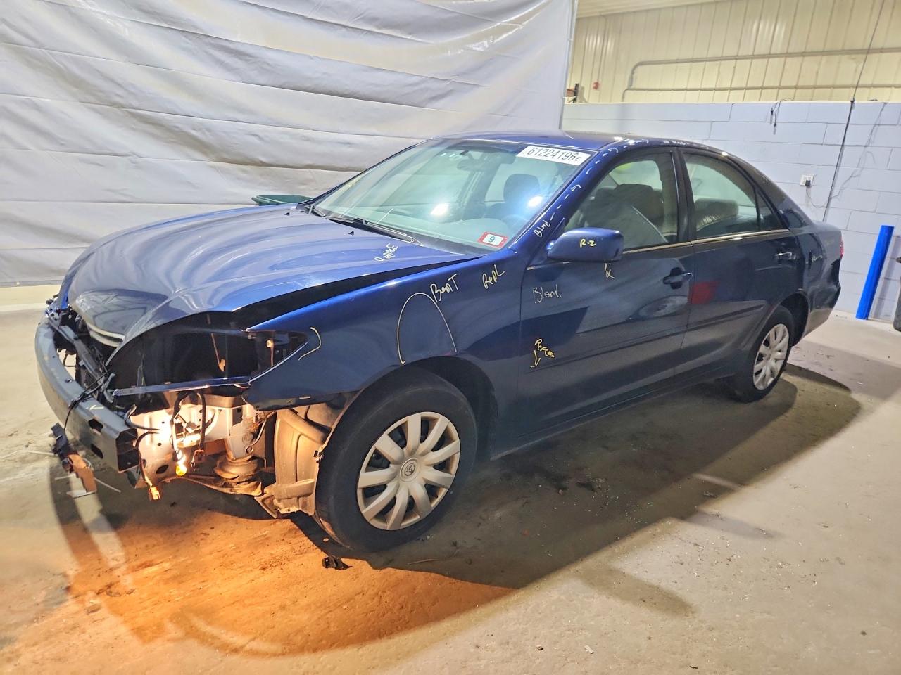 2005 Toyota Camry Le Blue vin: 4T1BE32KX5U016373
