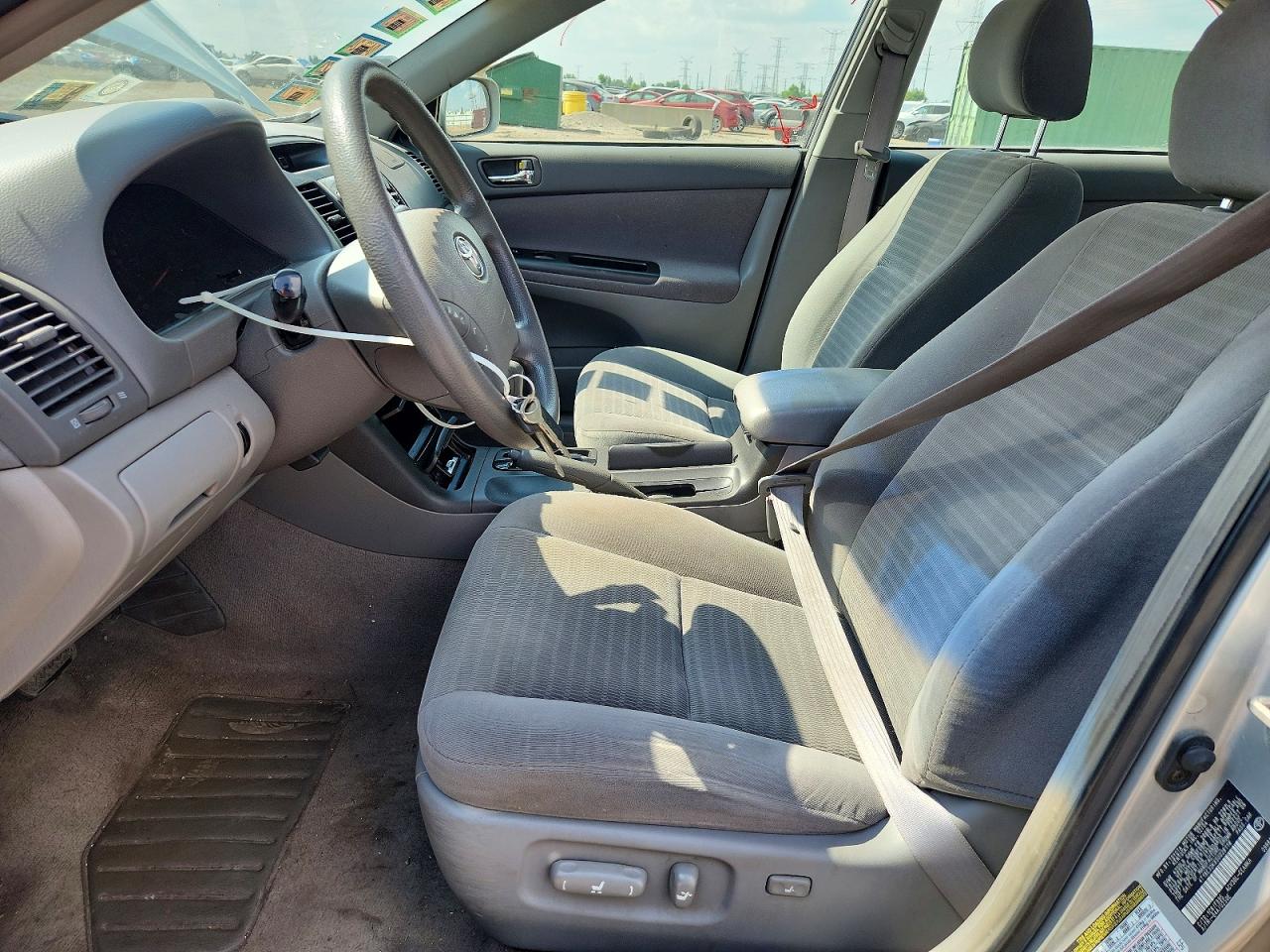 2005 Toyota Camry Le Beige vin: 4T1BE32KX5U028118
