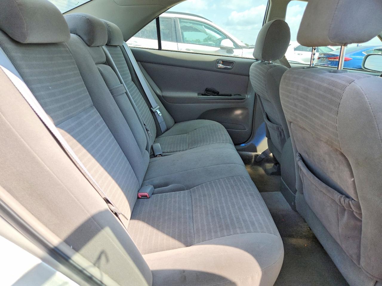 2005 Toyota Camry Le Beige vin: 4T1BE32KX5U028118