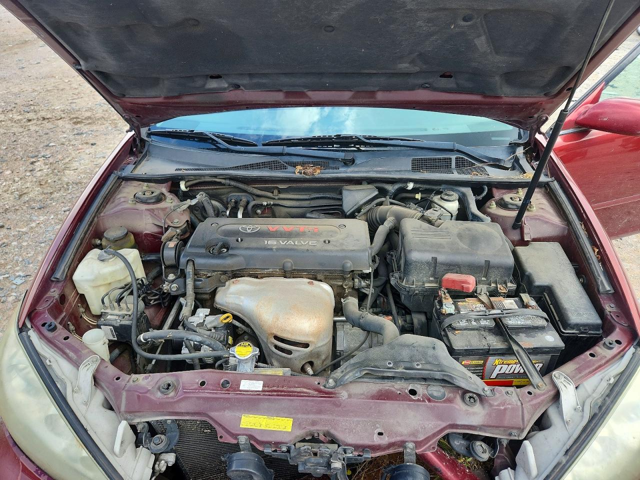 2005 Toyota Camry Le Red vin: 4T1BE32KX5U032475