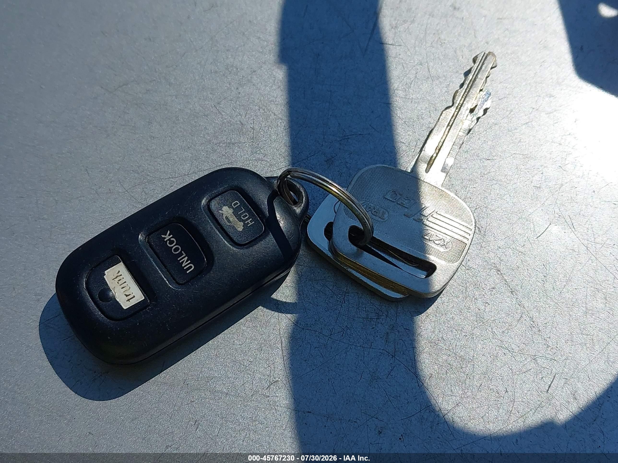 2005 Toyota Camry Le Tan vin: 4T1BE32KX5U032542