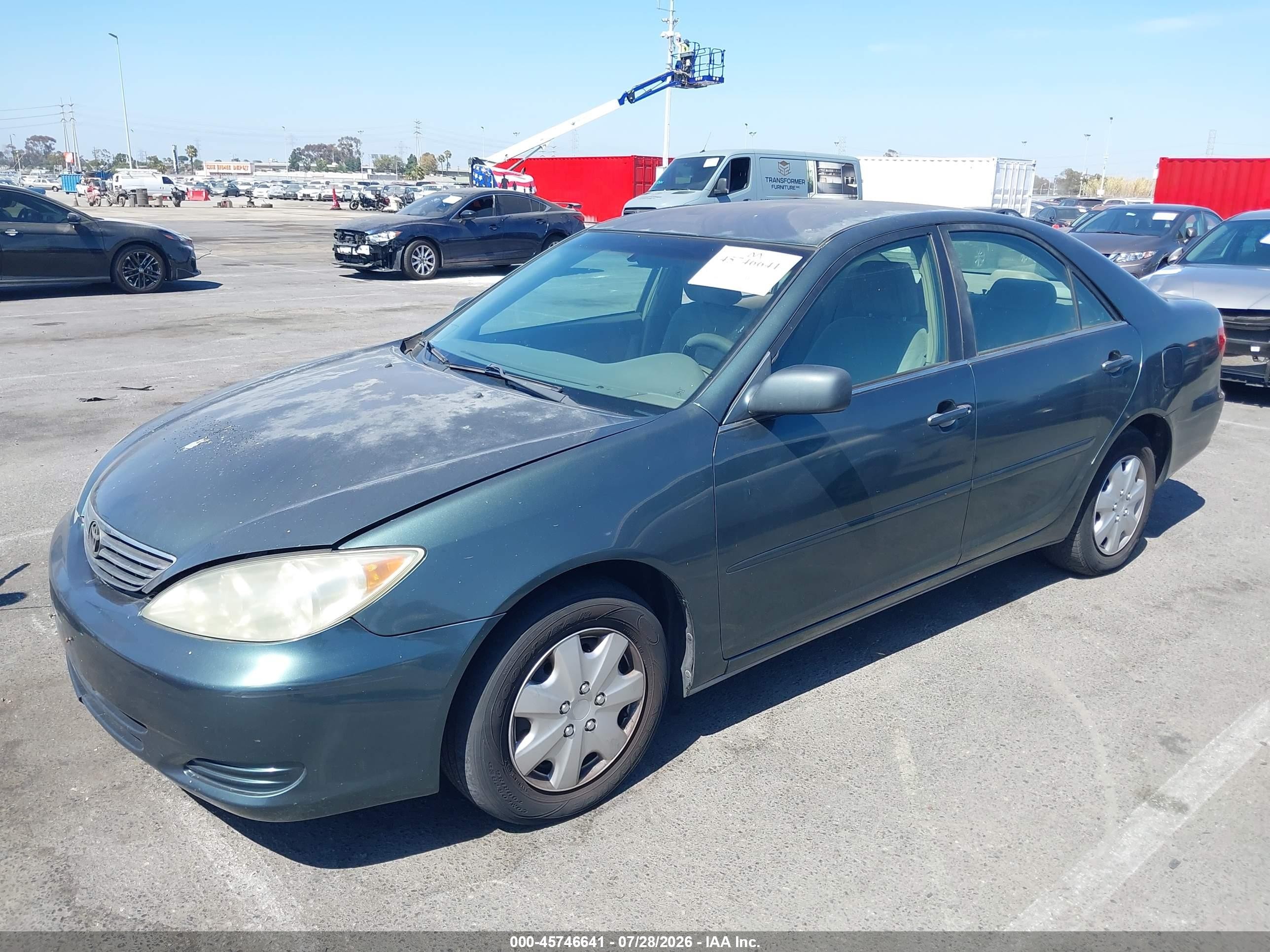2005 Toyota Camry Le Green vin: 4T1BE32KX5U067291