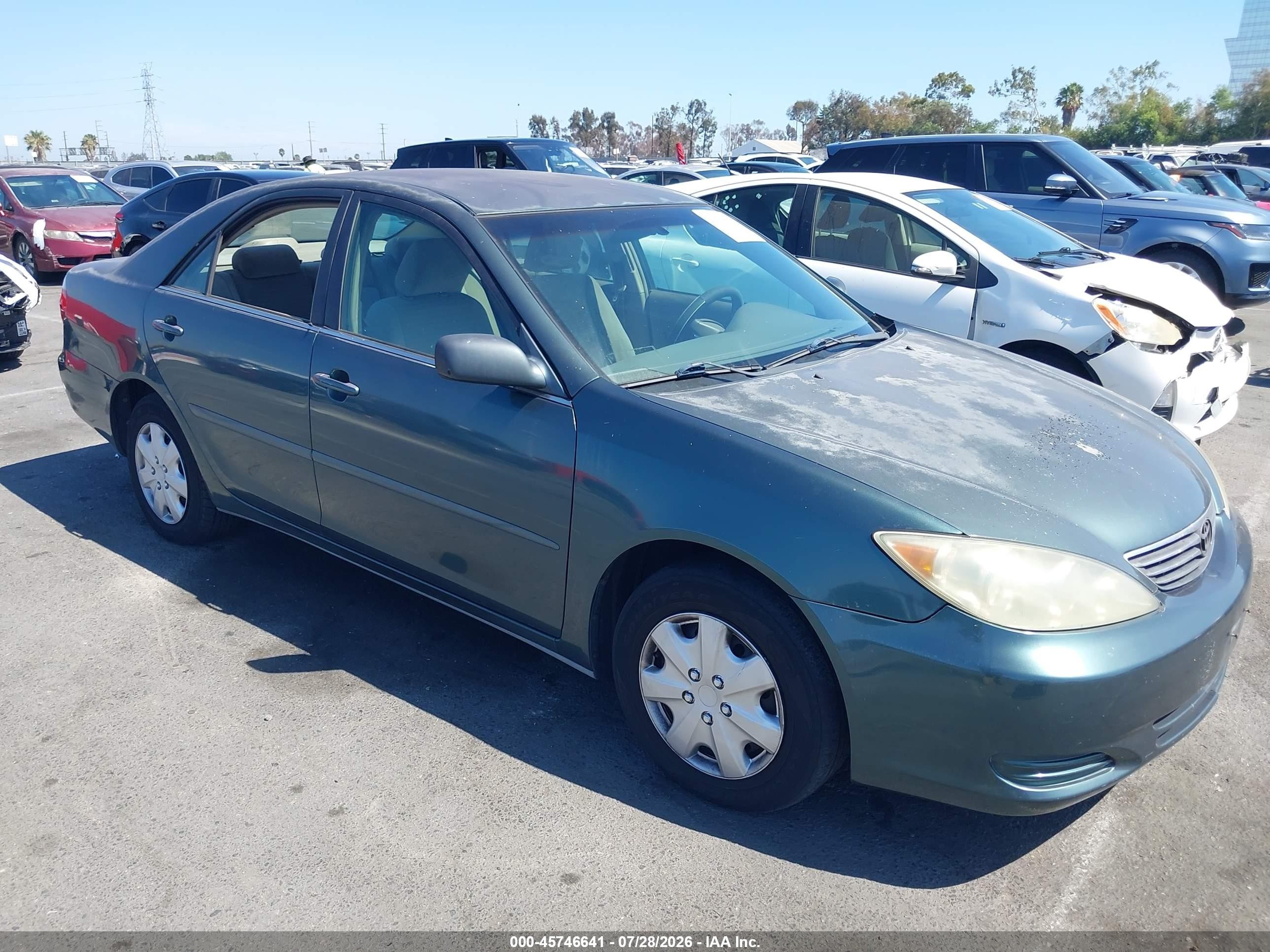 2005 Toyota Camry Le Green vin: 4T1BE32KX5U067291