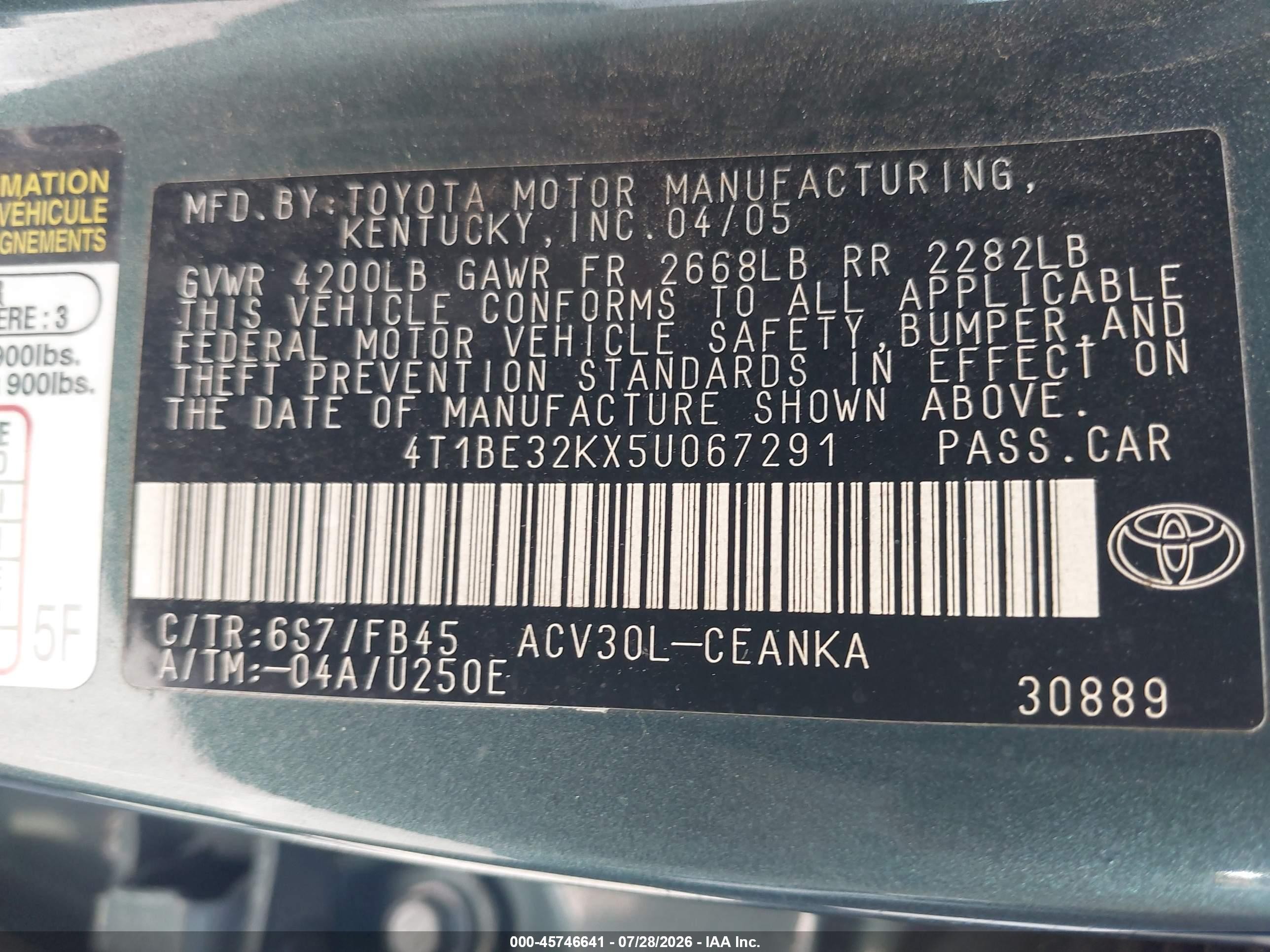 2005 Toyota Camry Le Green vin: 4T1BE32KX5U067291