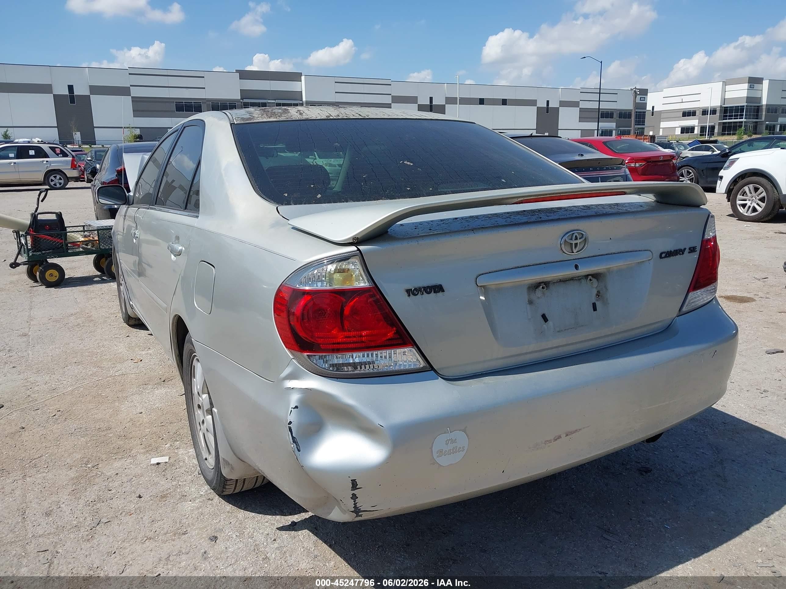 2005 Toyota Camry Se Серебряный vin: 4T1BE32KX5U074791