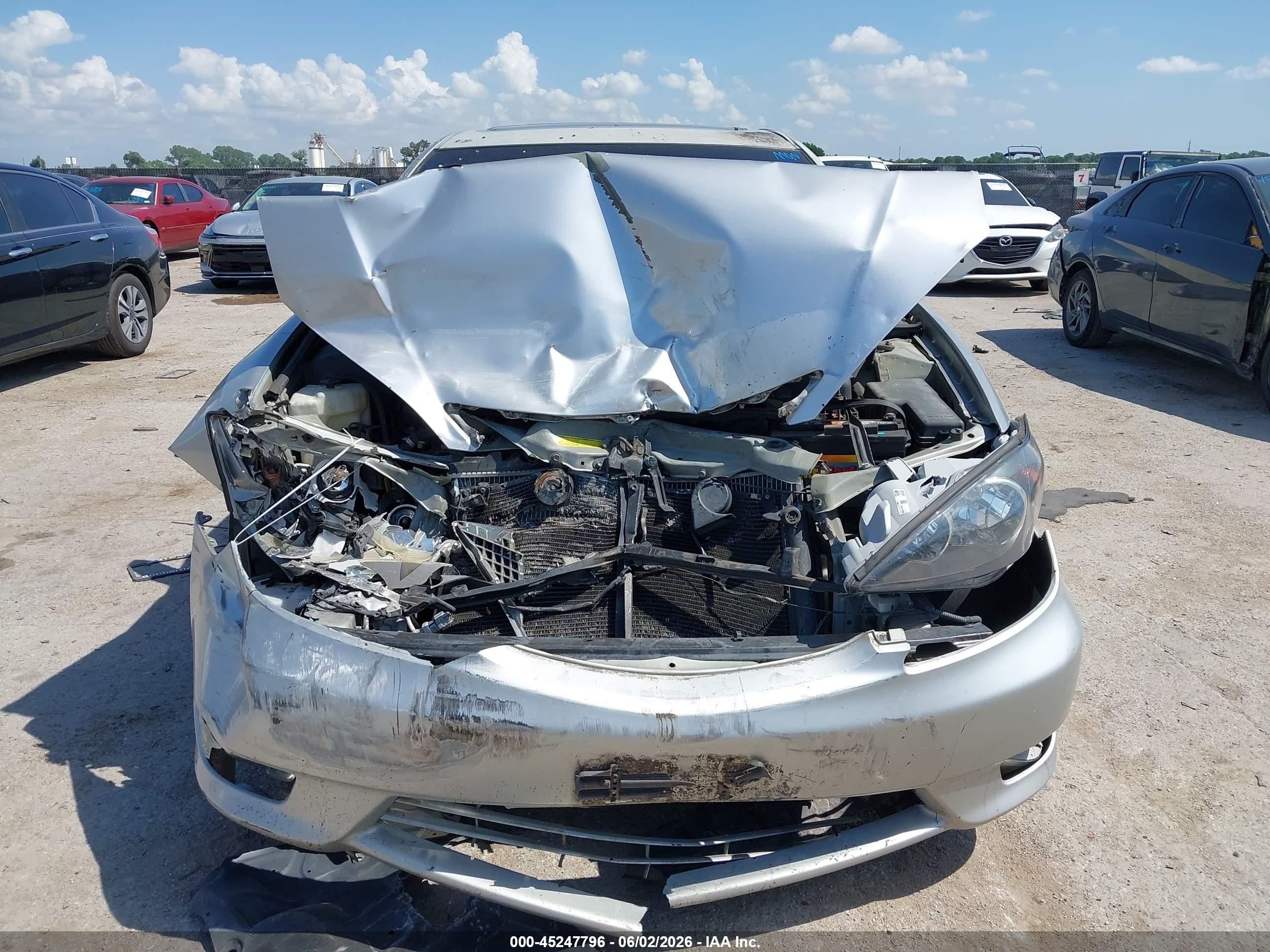 2005 Toyota Camry Se Серебряный vin: 4T1BE32KX5U074791
