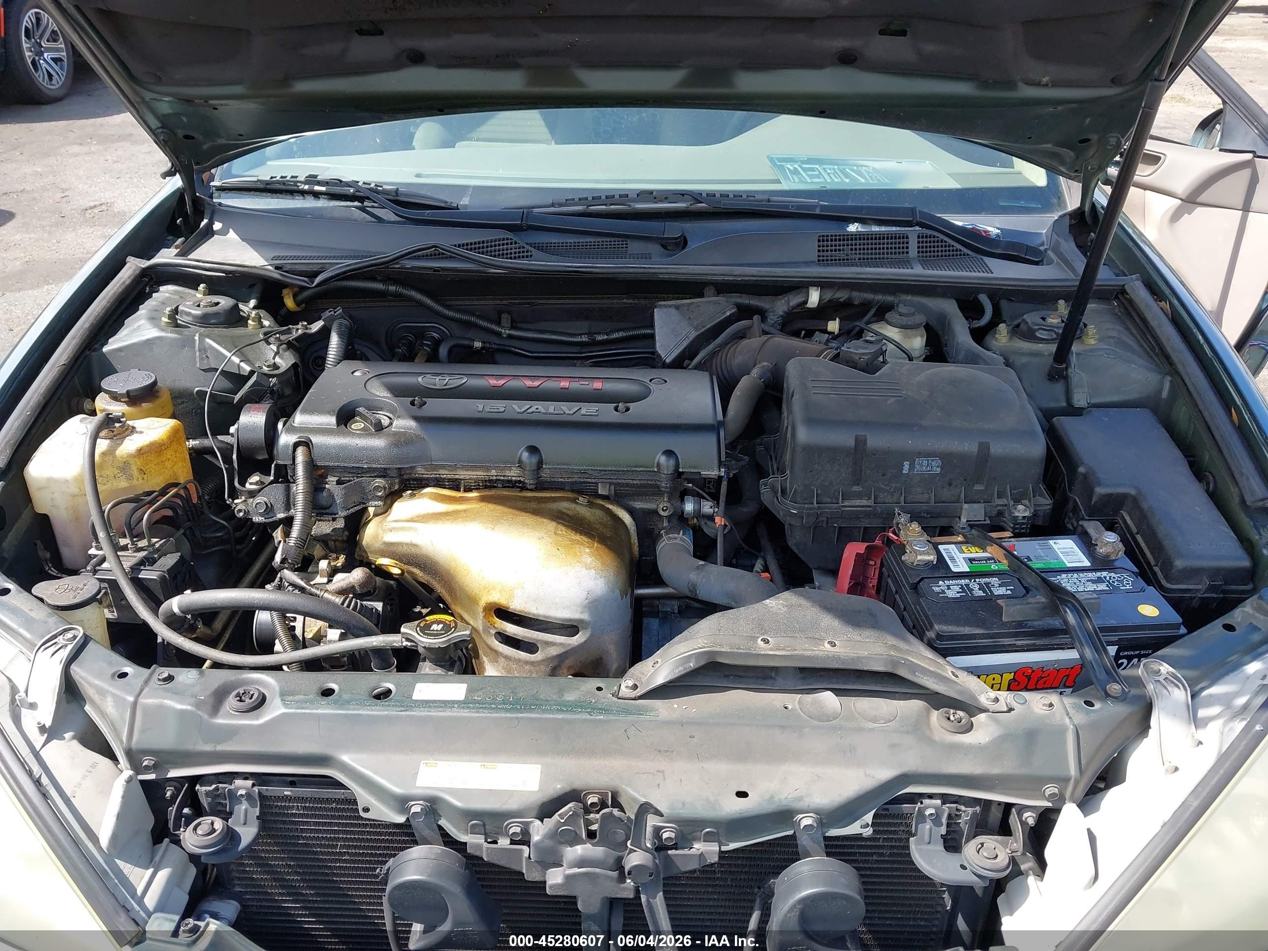 2005 Toyota Camry Le Green vin: 4T1BE32KX5U077559