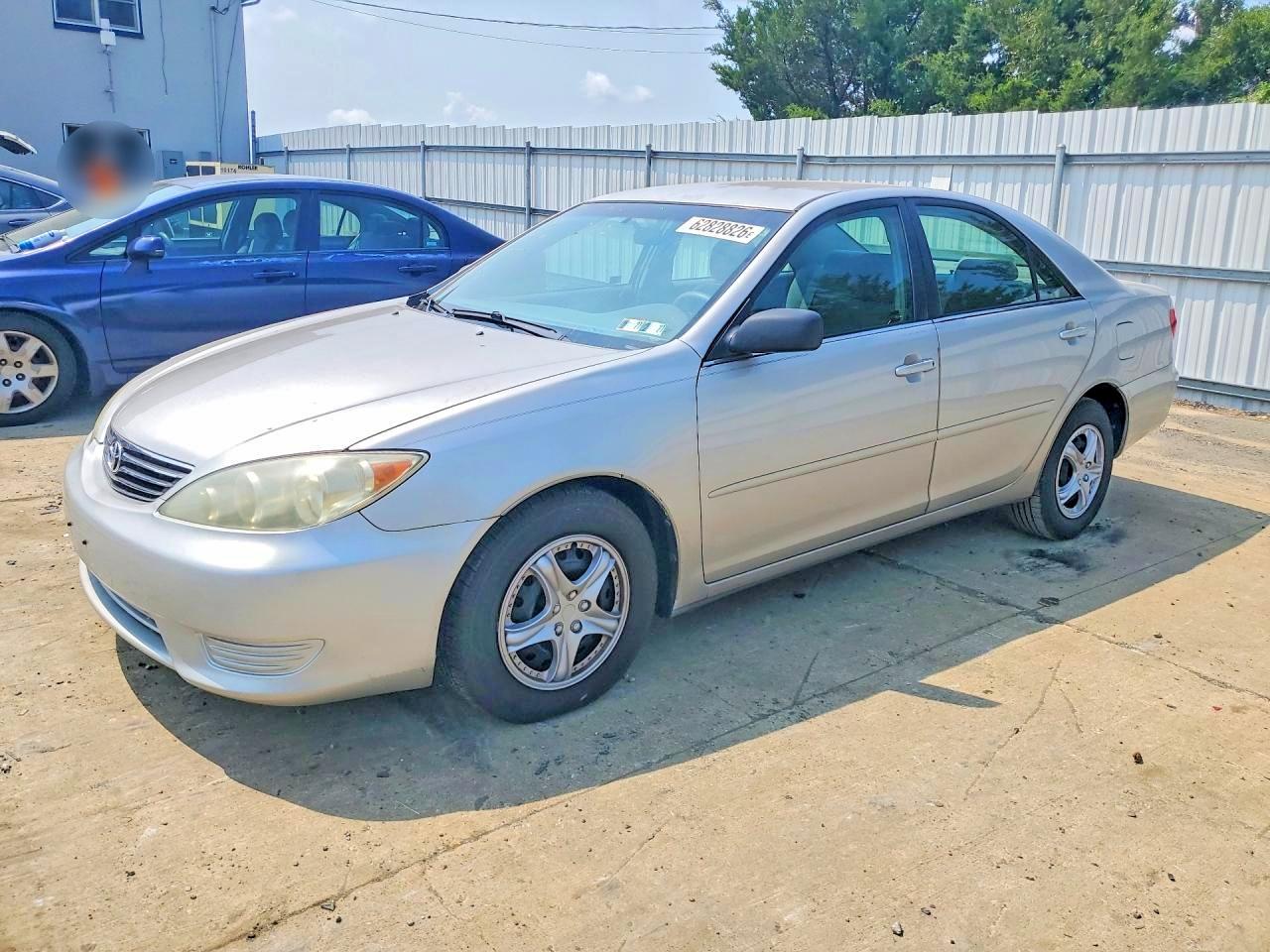 2005 Toyota Camry Standard Silver vin: 4T1BE32KX5U091879