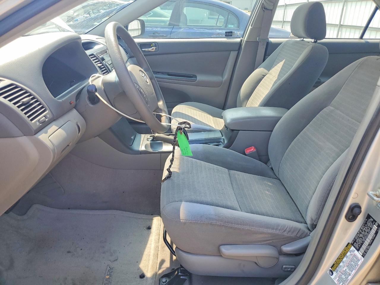 2005 Toyota Camry Standard Серебряный vin: 4T1BE32KX5U091879