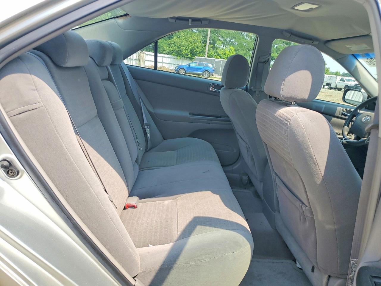 2005 Toyota Camry Standard Серебряный vin: 4T1BE32KX5U091879