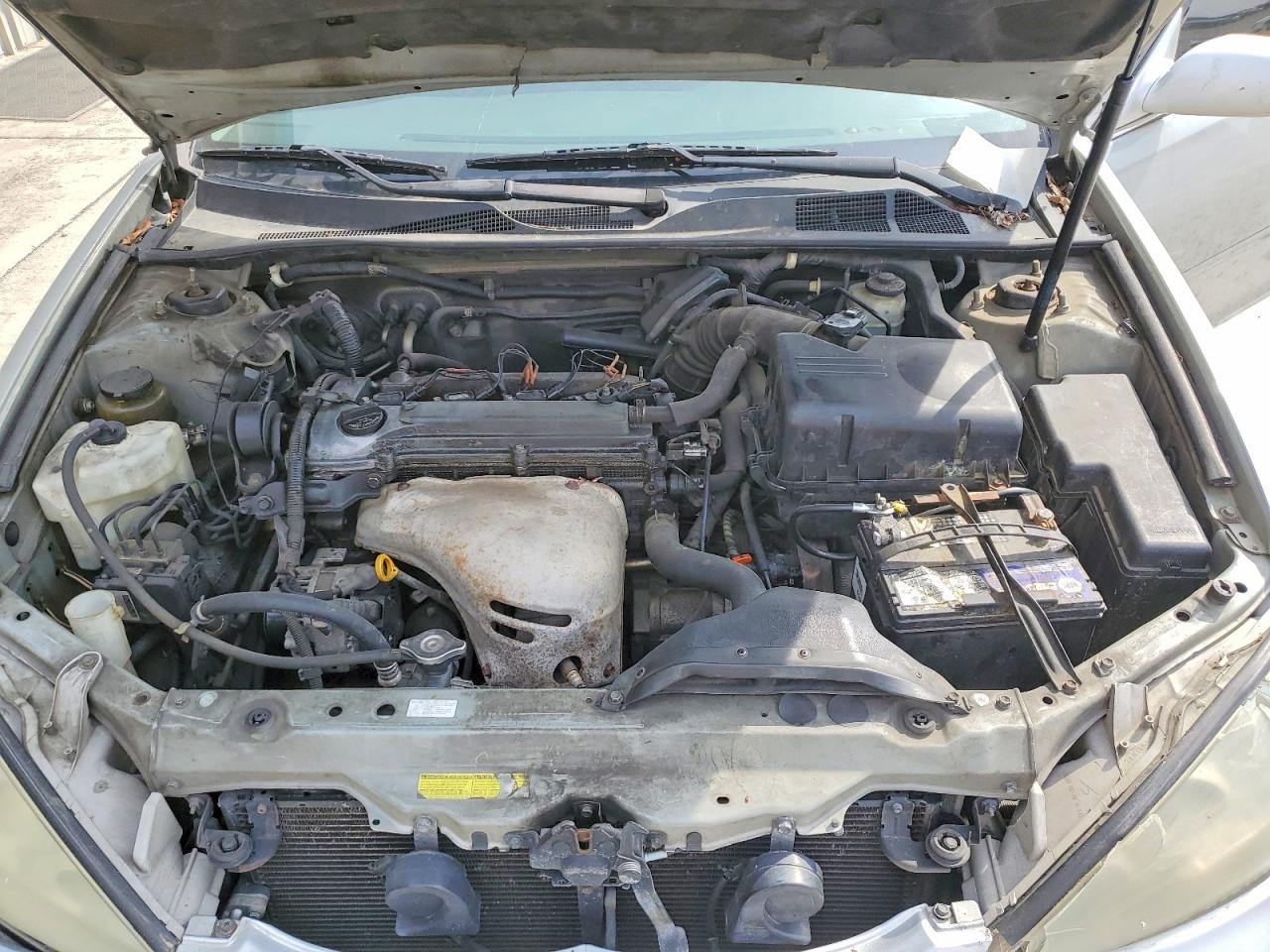 2005 Toyota Camry Le Silver vin: 4T1BE32KX5U392958