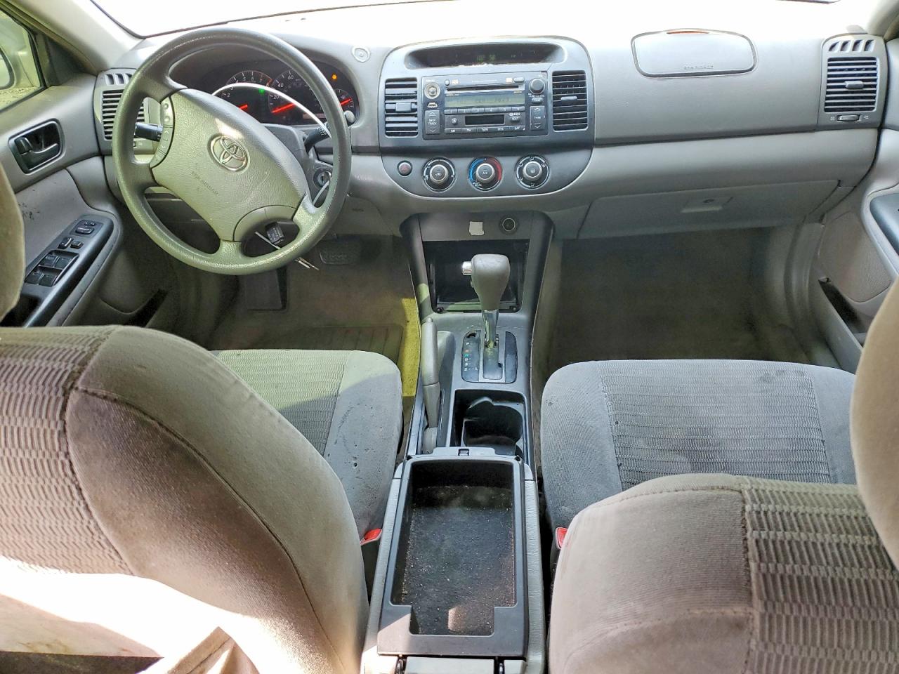 2005 Toyota Camry Le Silver vin: 4T1BE32KX5U392958