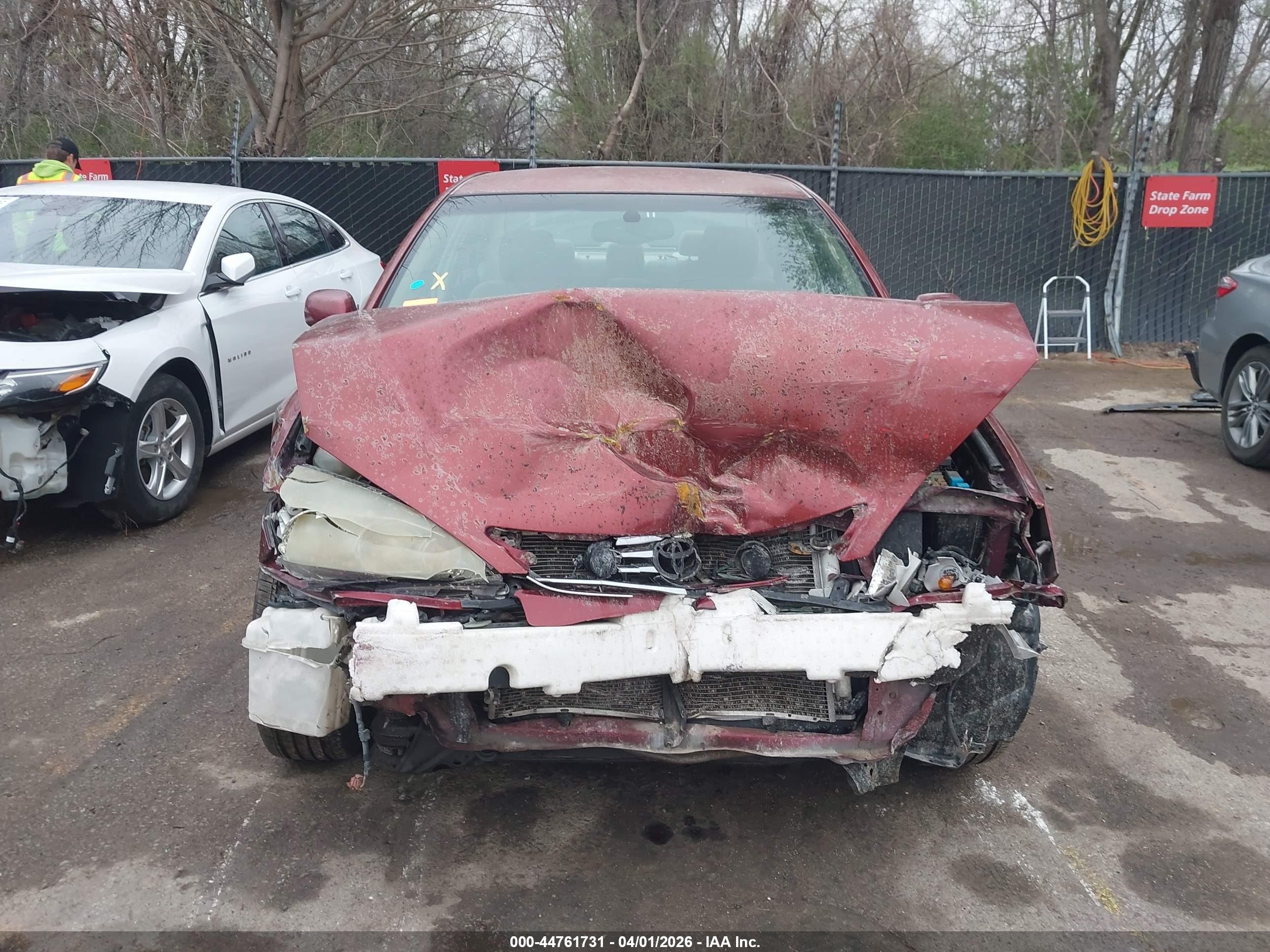 2005 Toyota Camry Xle Red vin: 4T1BE32KX5U403862