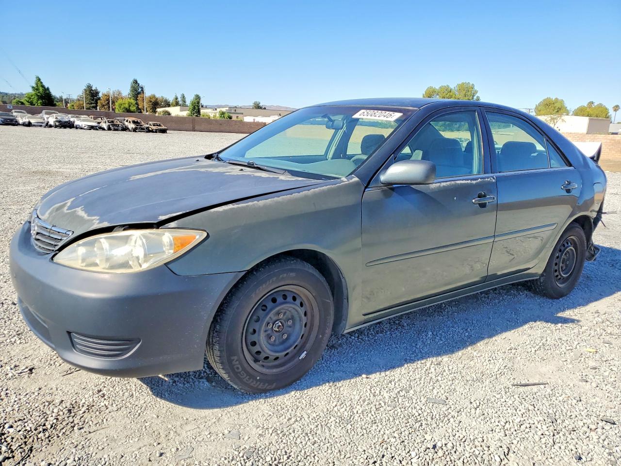 2005 Toyota Camry Le Green vin: 4T1BE32KX5U406955