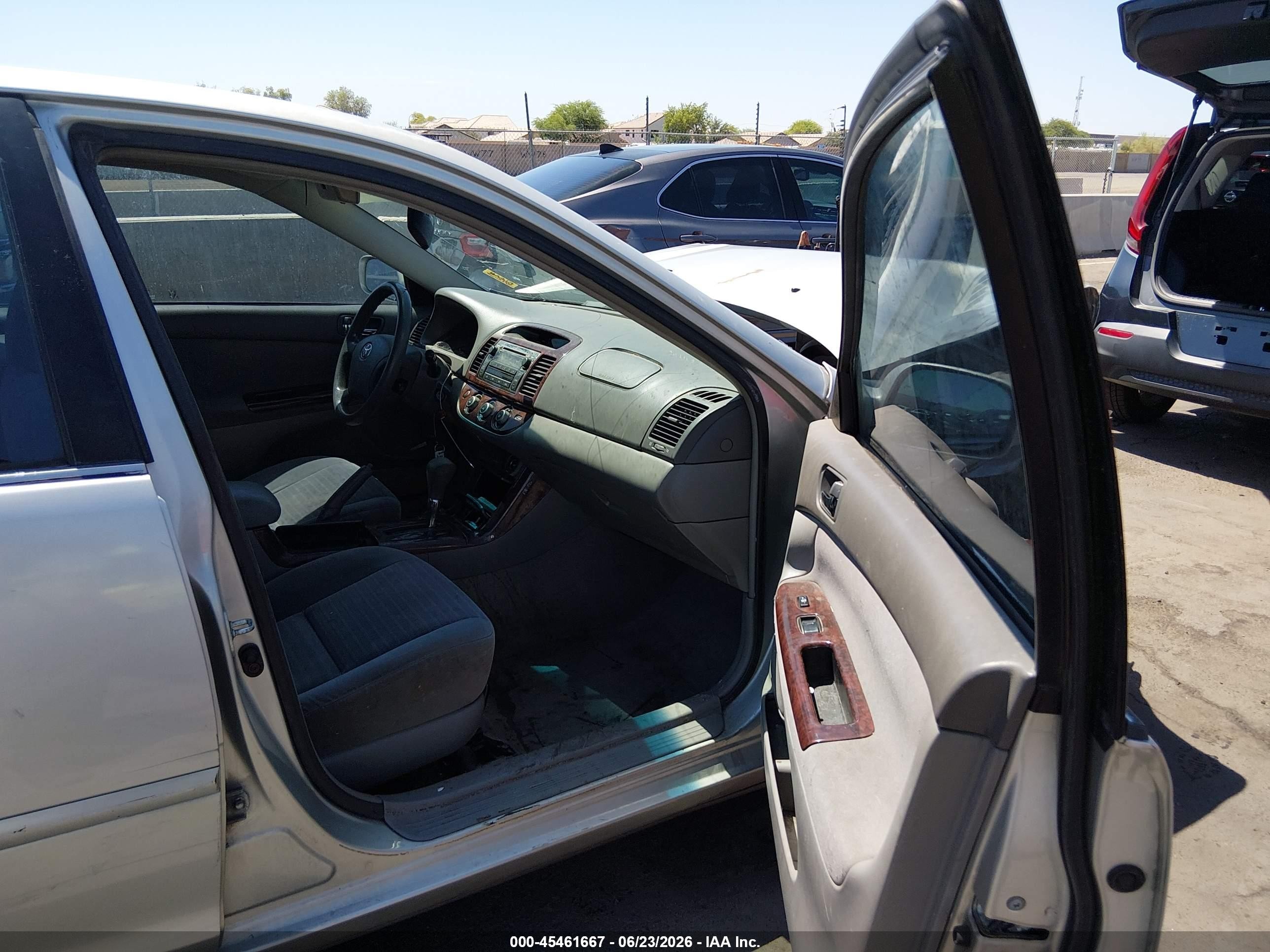 2005 Toyota Camry Le/se/std/xle Silver vin: 4T1BE32KX5U422234