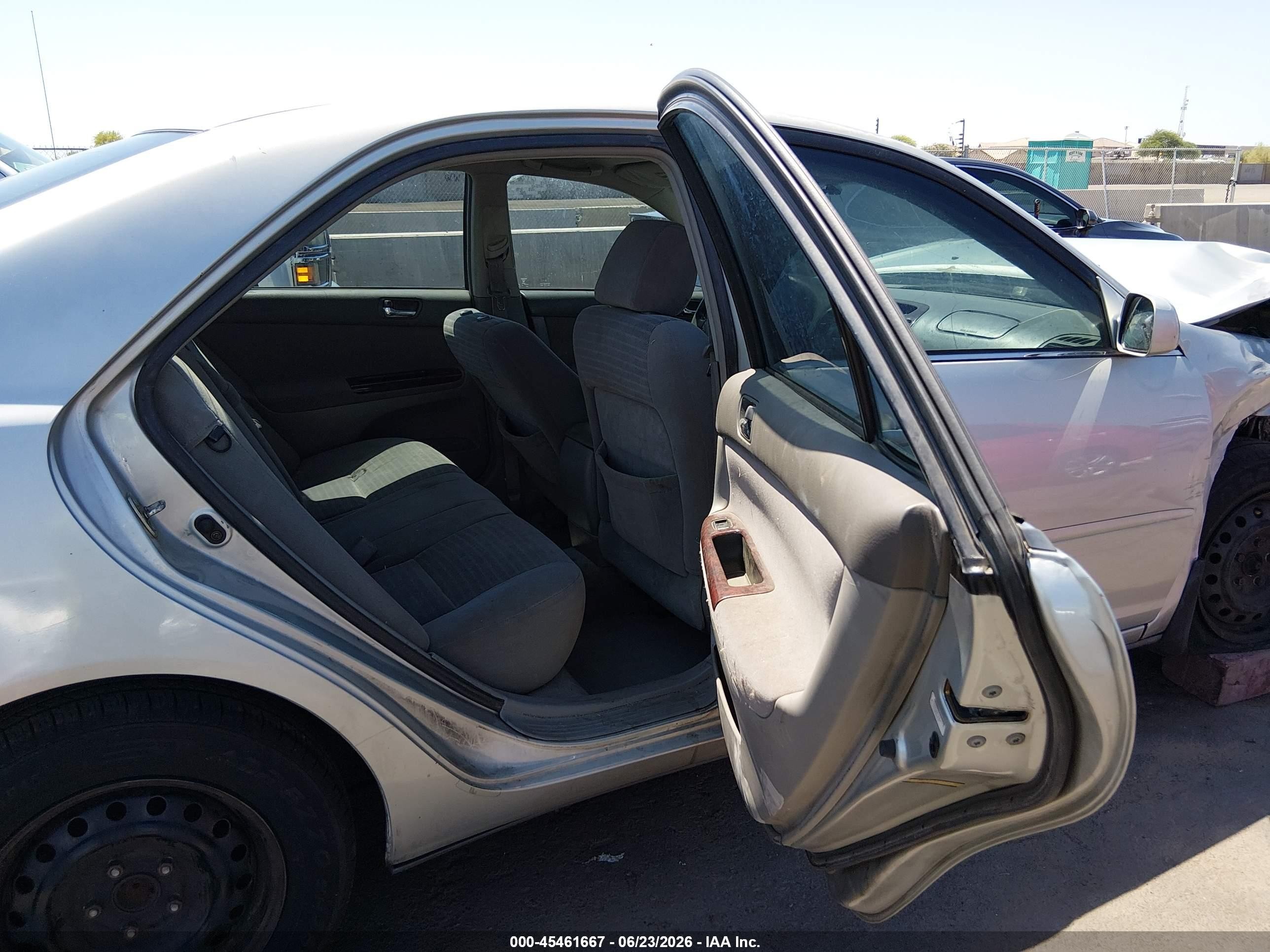 2005 Toyota Camry Le/se/std/xle Silver vin: 4T1BE32KX5U422234