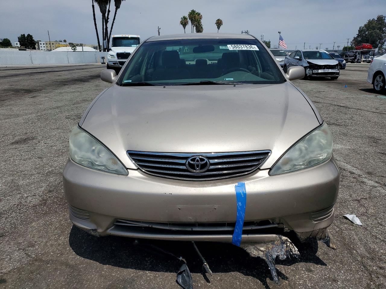 2005 Toyota Camry Le Tan vin: 4T1BE32KX5U503346