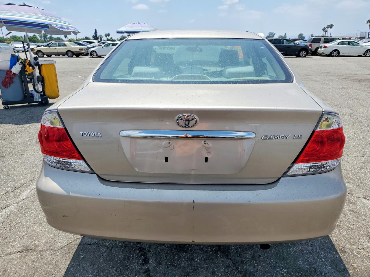 2005 Toyota Camry Le Tan vin: 4T1BE32KX5U503346