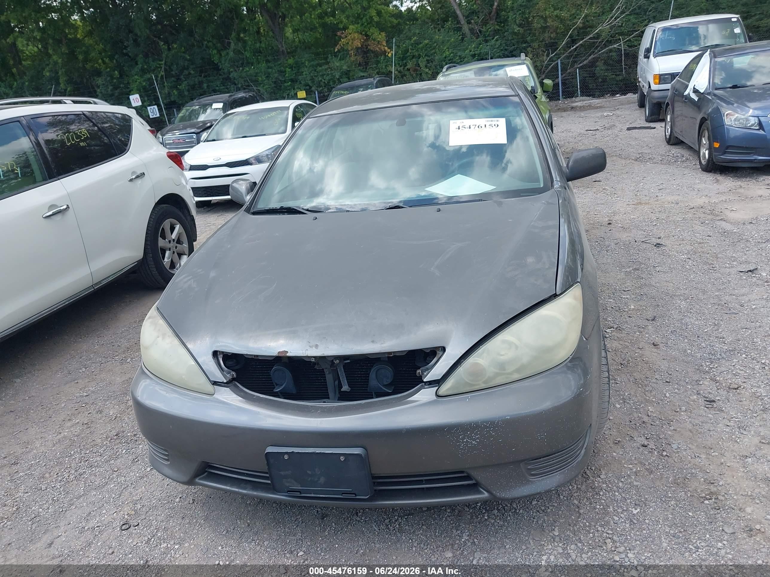 2005 Toyota Camry Le Gray vin: 4T1BE32KX5U552885