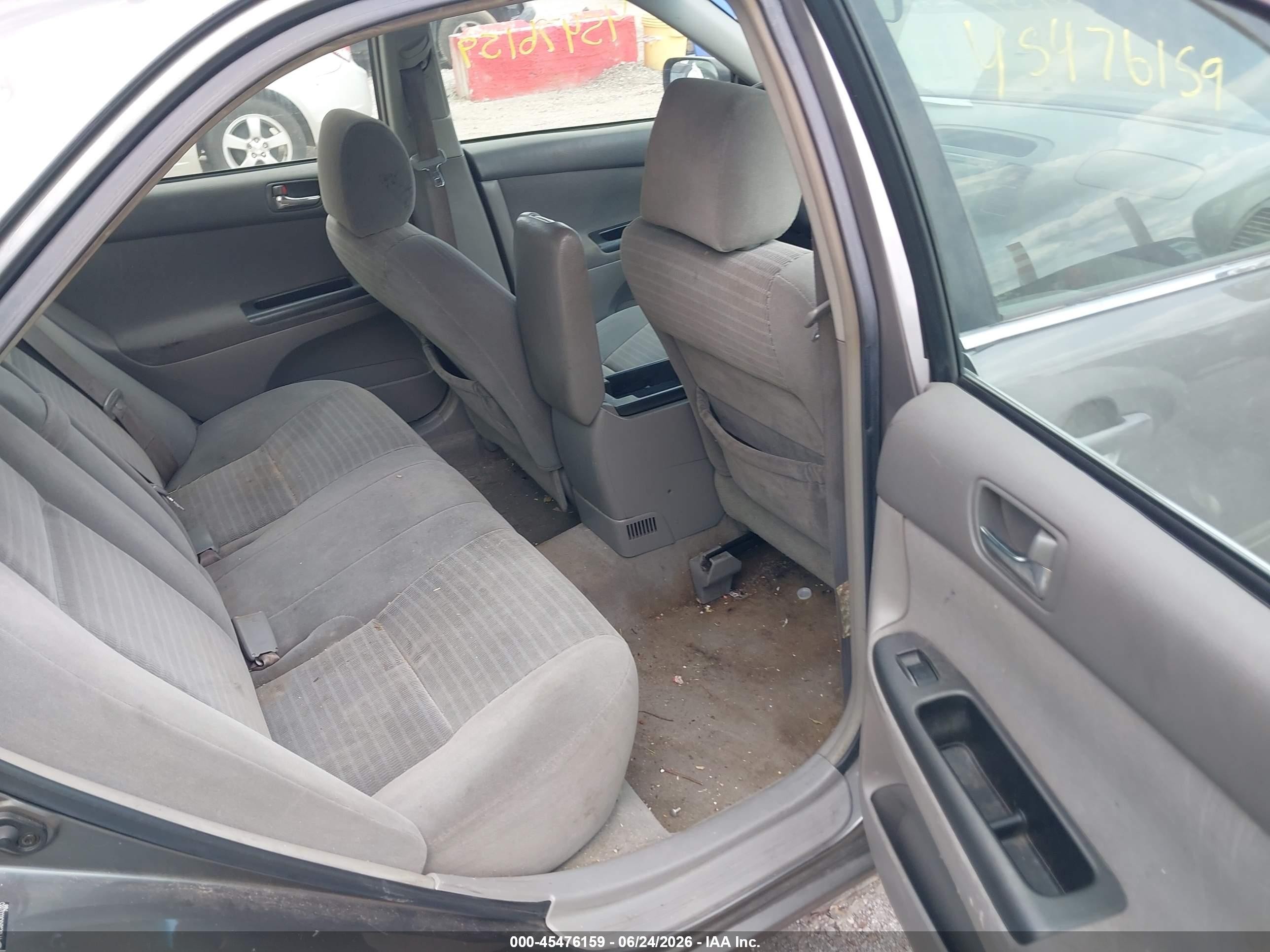 2005 Toyota Camry Le Gray vin: 4T1BE32KX5U552885