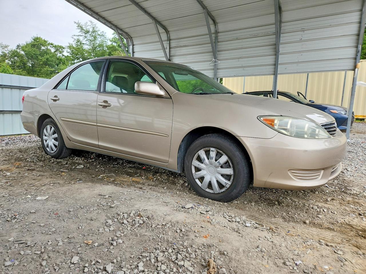 2005 Toyota Camry Le Tan vin: 4T1BE32KX5U557827