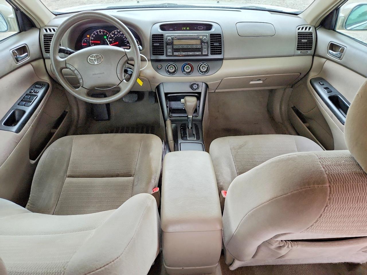 2005 Toyota Camry Le Tan vin: 4T1BE32KX5U557827