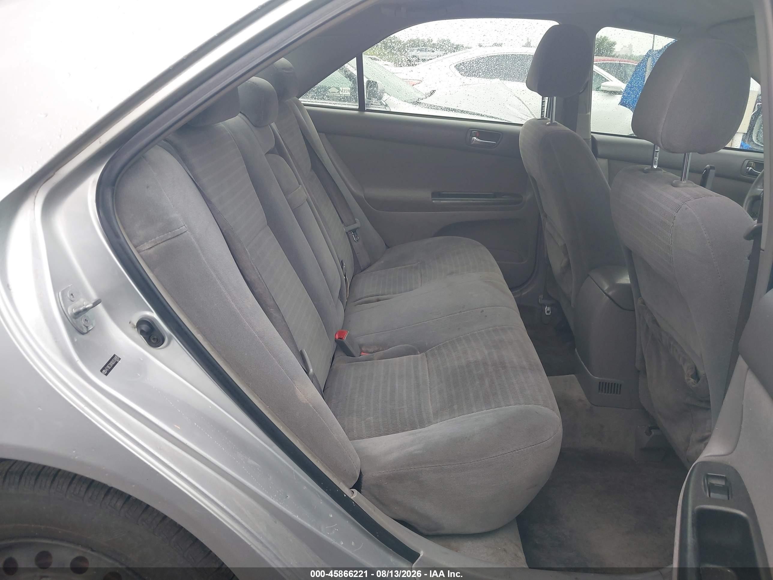 2005 Toyota Camry Le Silver vin: 4T1BE32KX5U558895